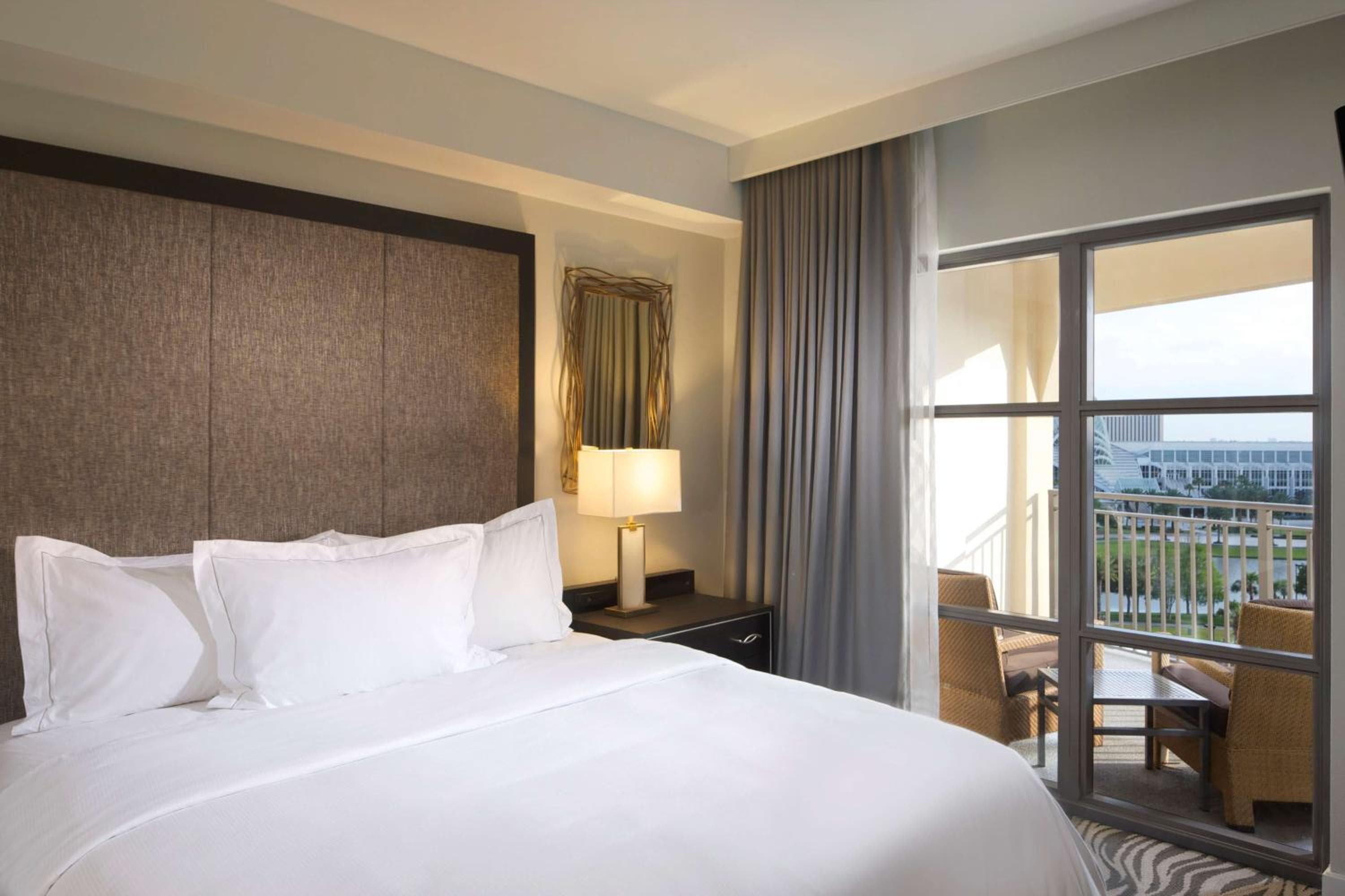 Hilton Grand Vacations Club Las Palmeras Orlando — 23