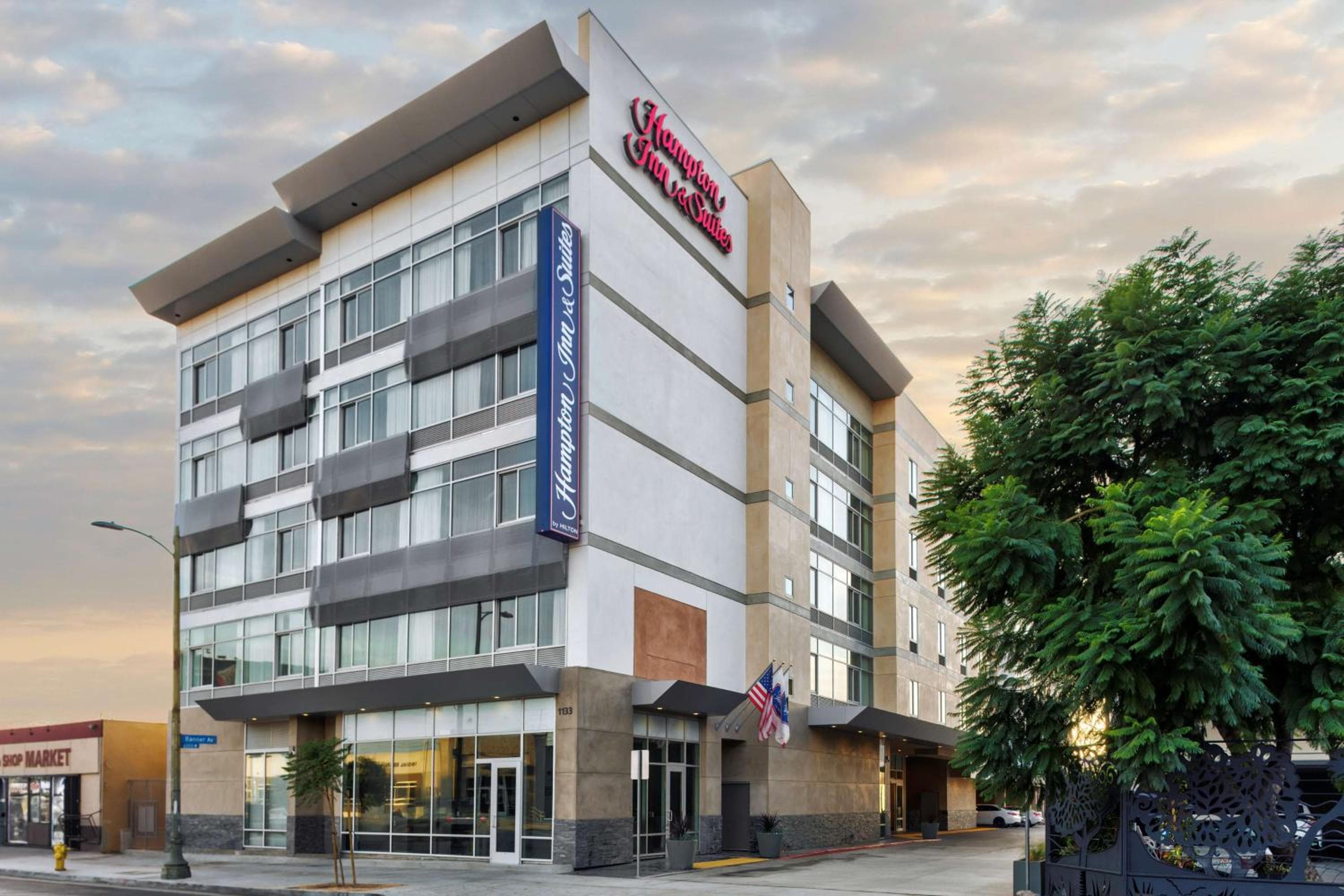 Hampton Inn & Suites Los Angeles/Hollywood, CA — 1