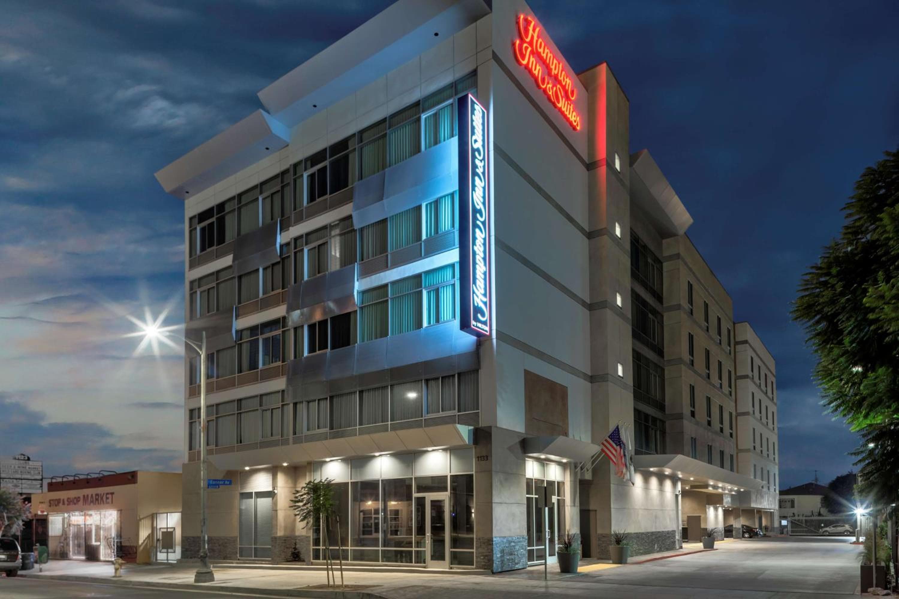 Hampton Inn & Suites Los Angeles/Hollywood, CA — 2