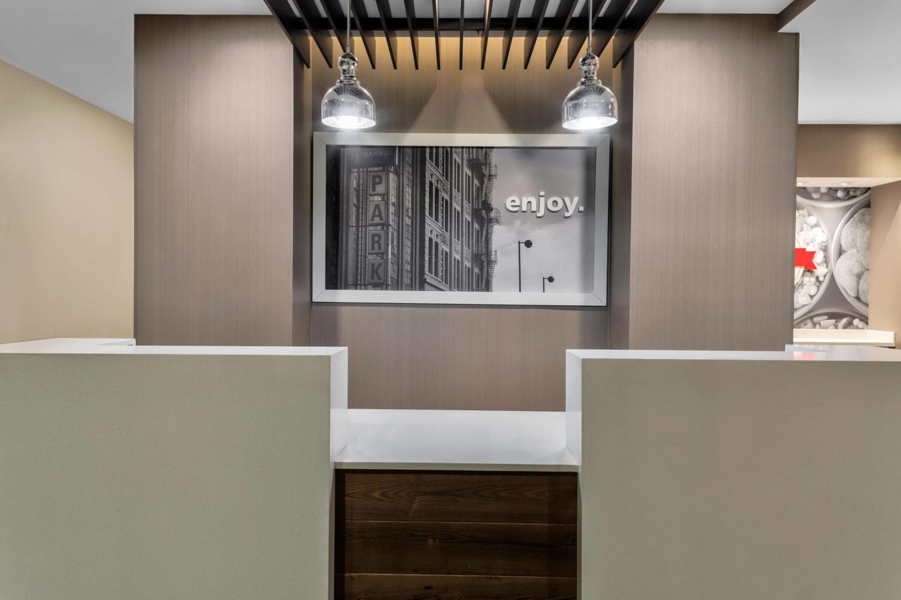Hampton Inn & Suites Los Angeles/Hollywood, CA — 3