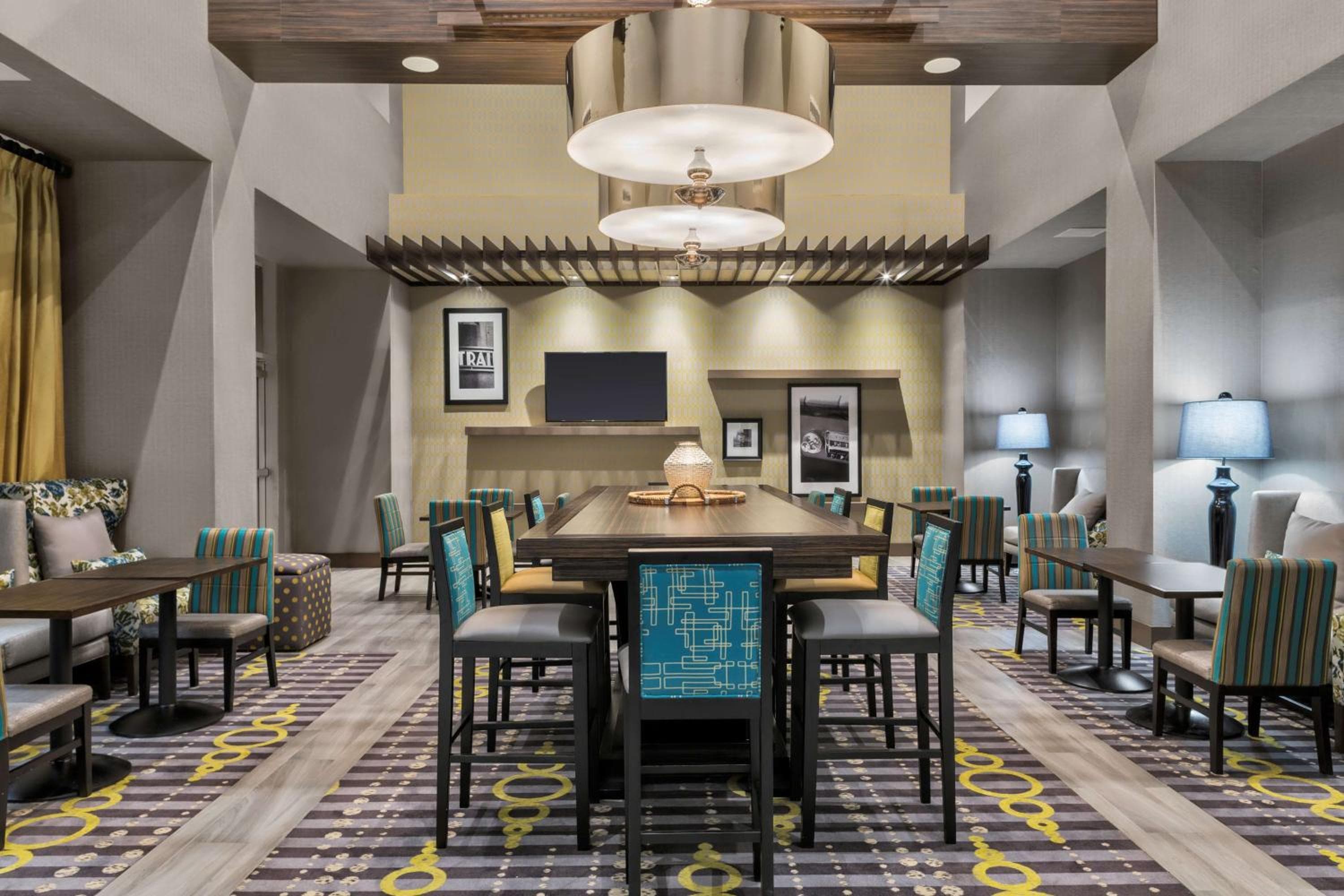Hampton Inn & Suites Los Angeles/Hollywood, CA — 12