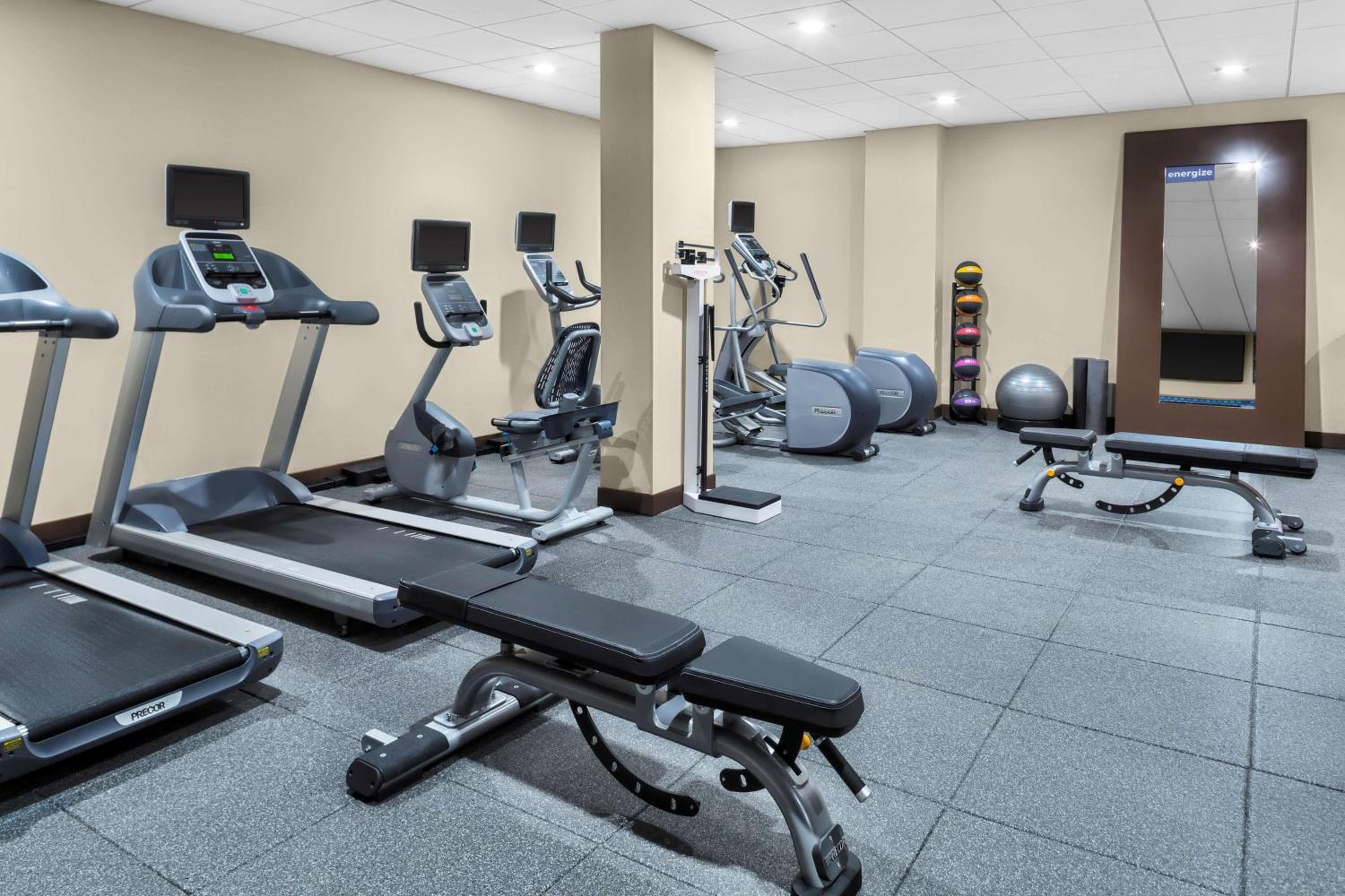 Hampton Inn & Suites Los Angeles/Hollywood, CA — 15