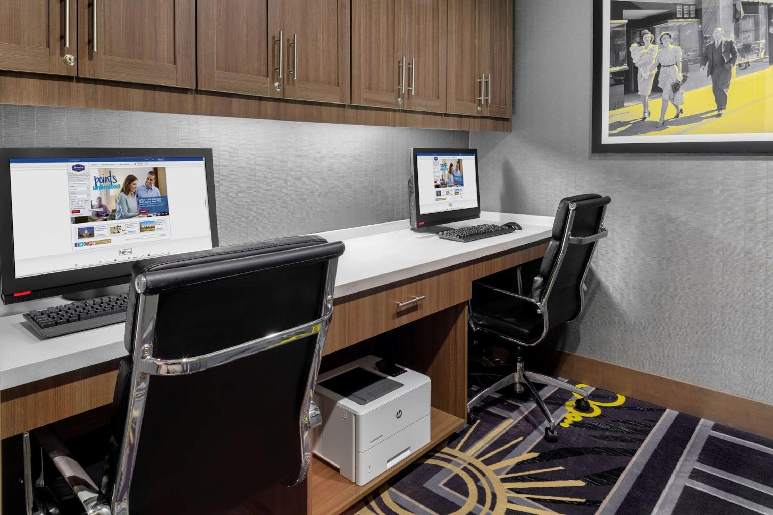 Hampton Inn & Suites Los Angeles/Hollywood, CA — 26