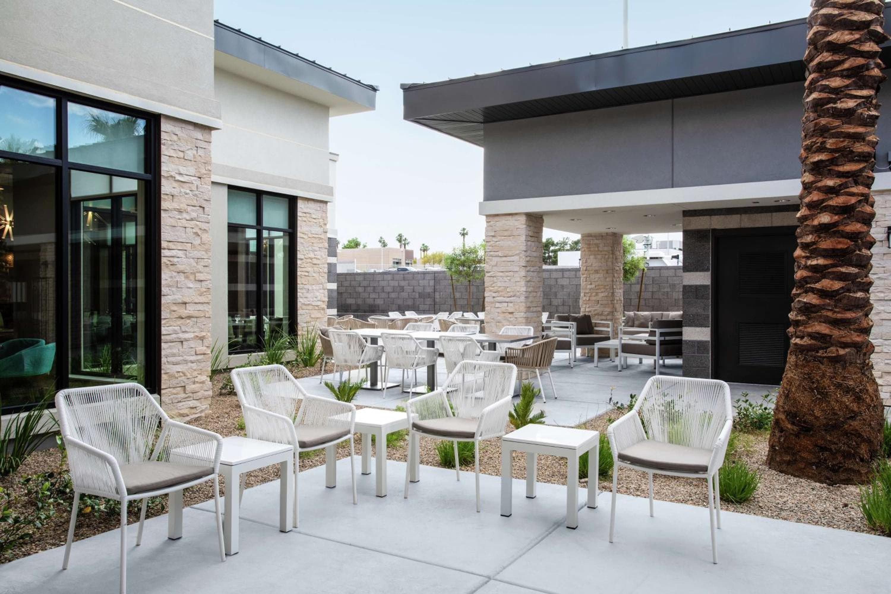 Hilton Garden Inn Las Vegas City Center — 2