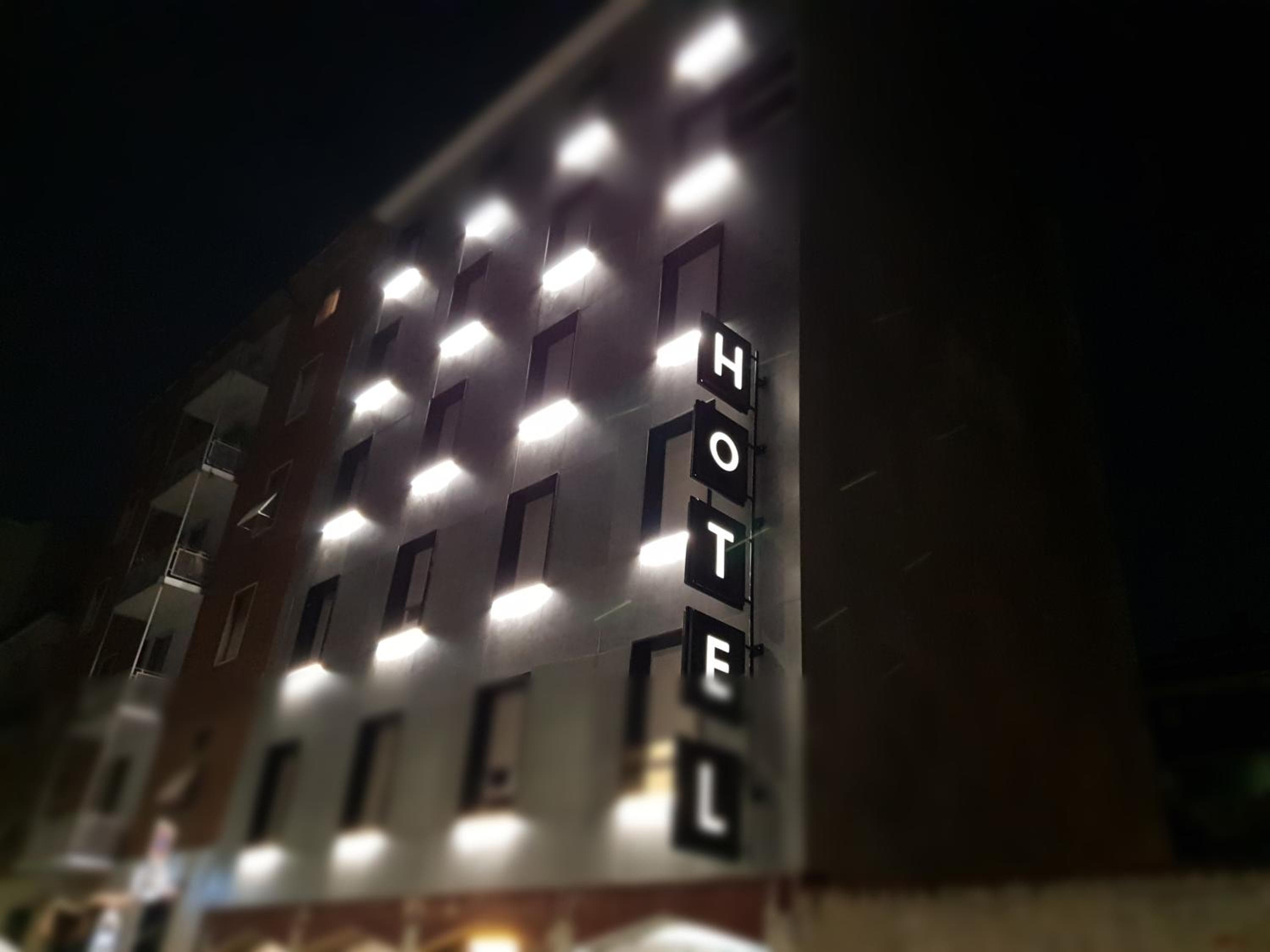 Hotel Molise 2 — 1