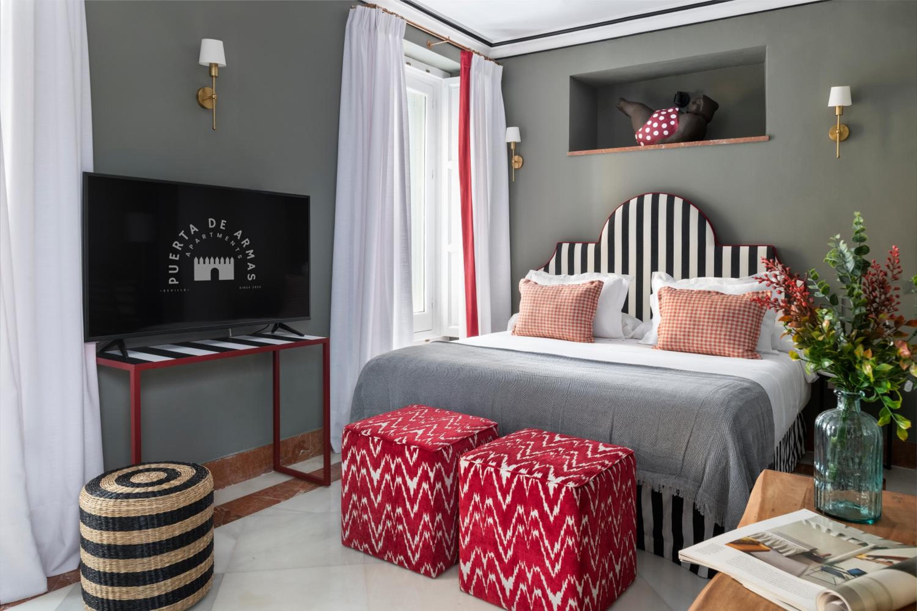 PUERTA DE ARMAS APARTMENTS — 10