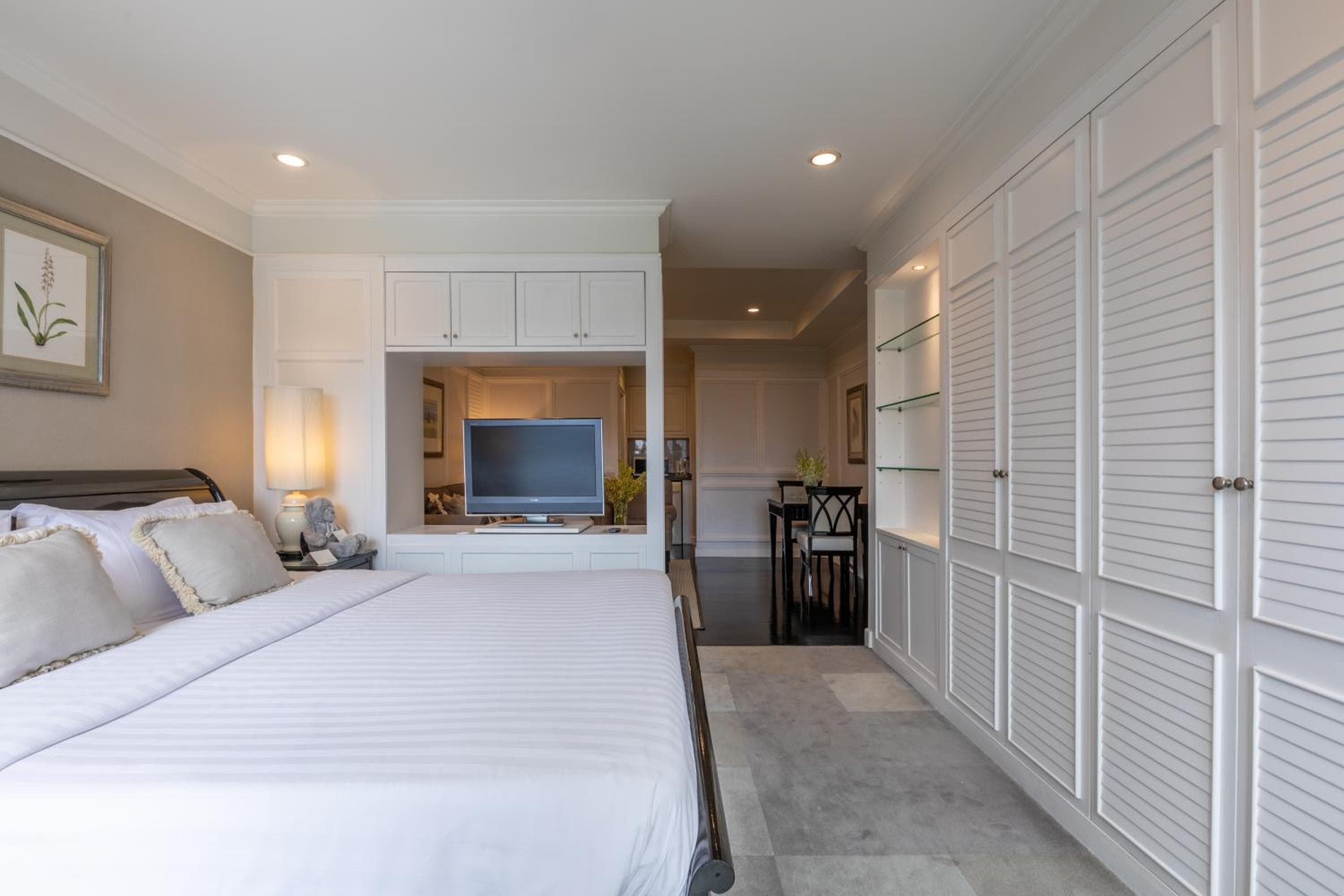 Cape House Langsuan Hotel — 13