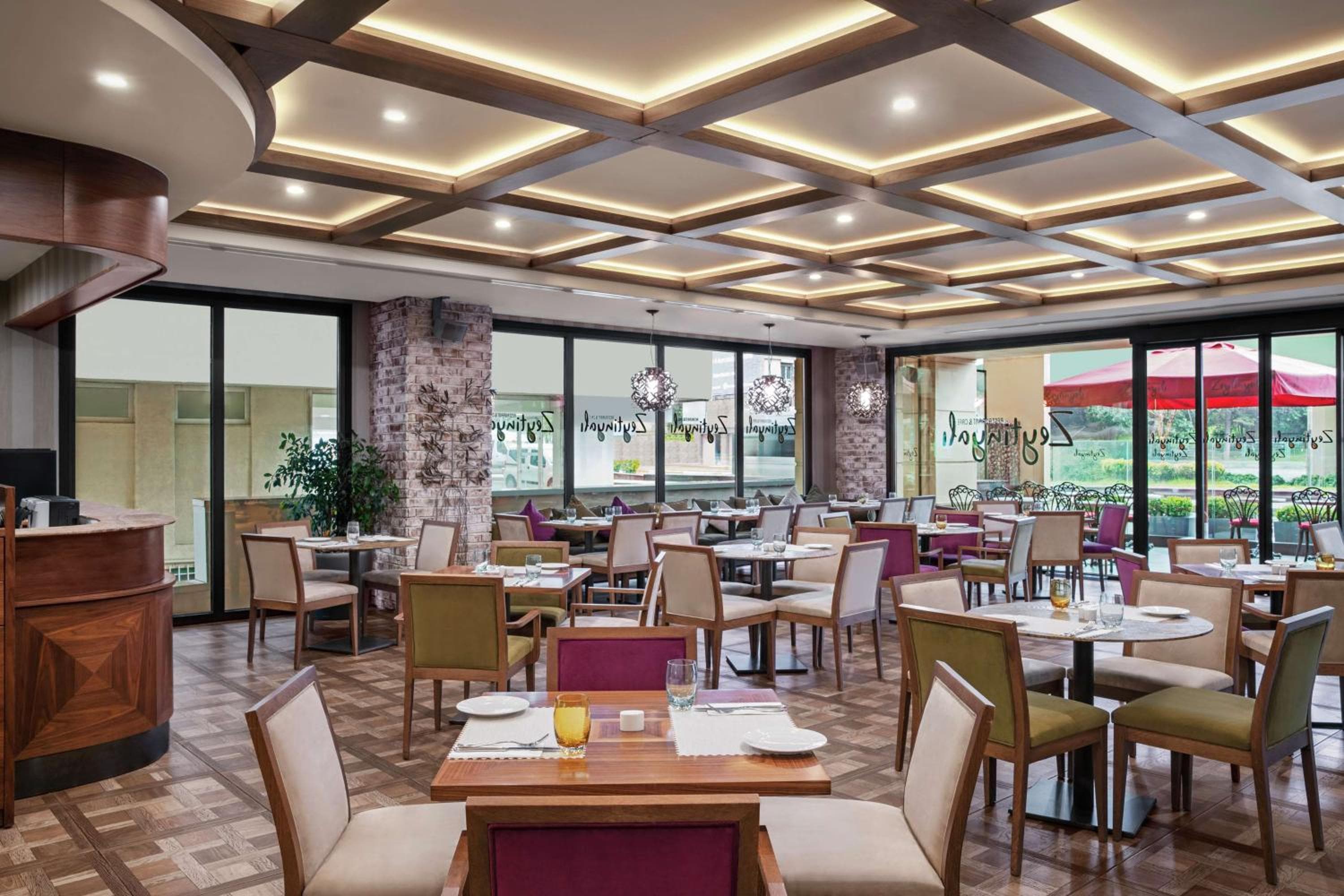 DoubleTree by Hilton Estambul Esentepe — 7