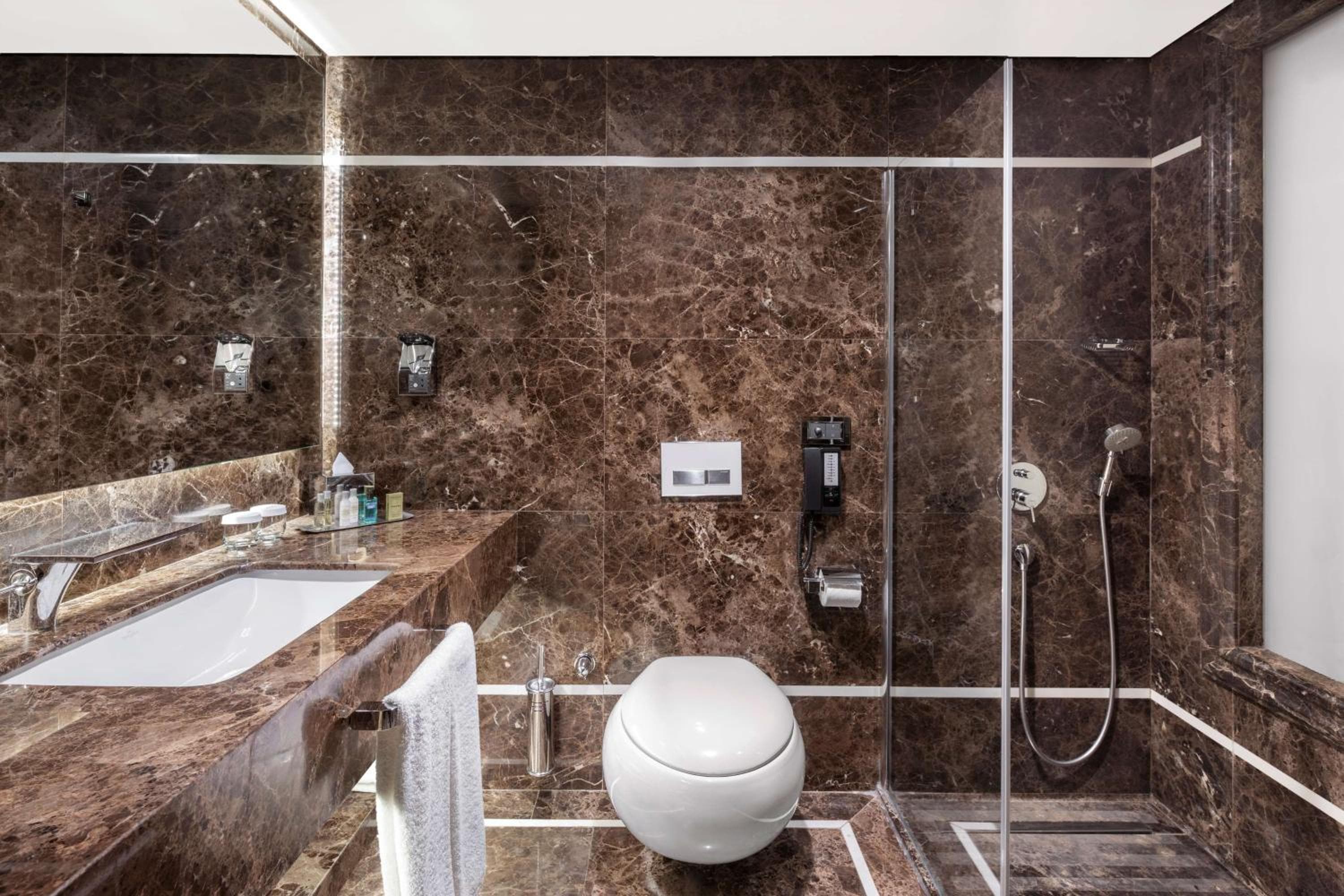 DoubleTree by Hilton Estambul Esentepe — 22