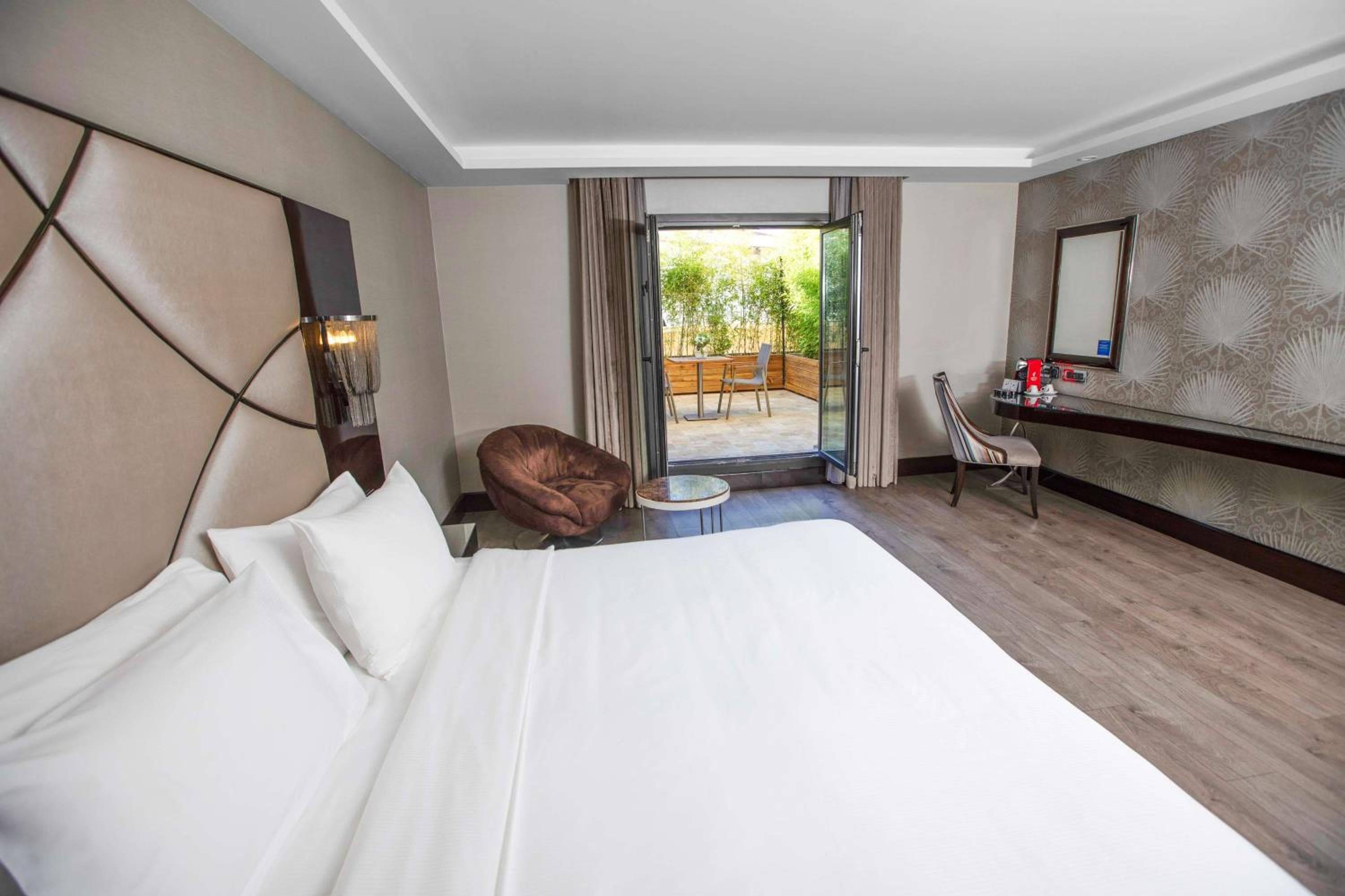 DoubleTree by Hilton Estambul Esentepe — 25