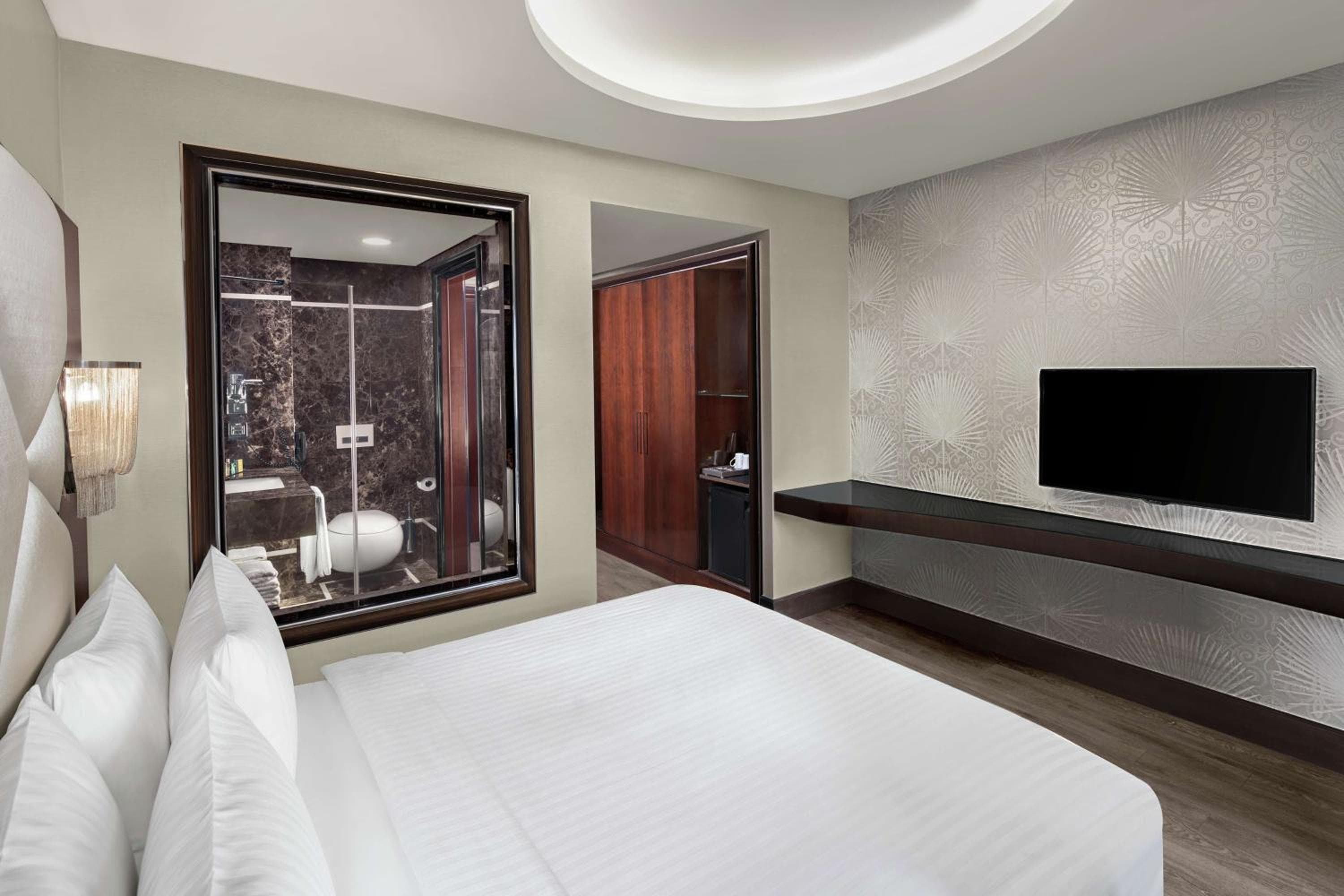 DoubleTree by Hilton Istanbul Gayrettepe — 11