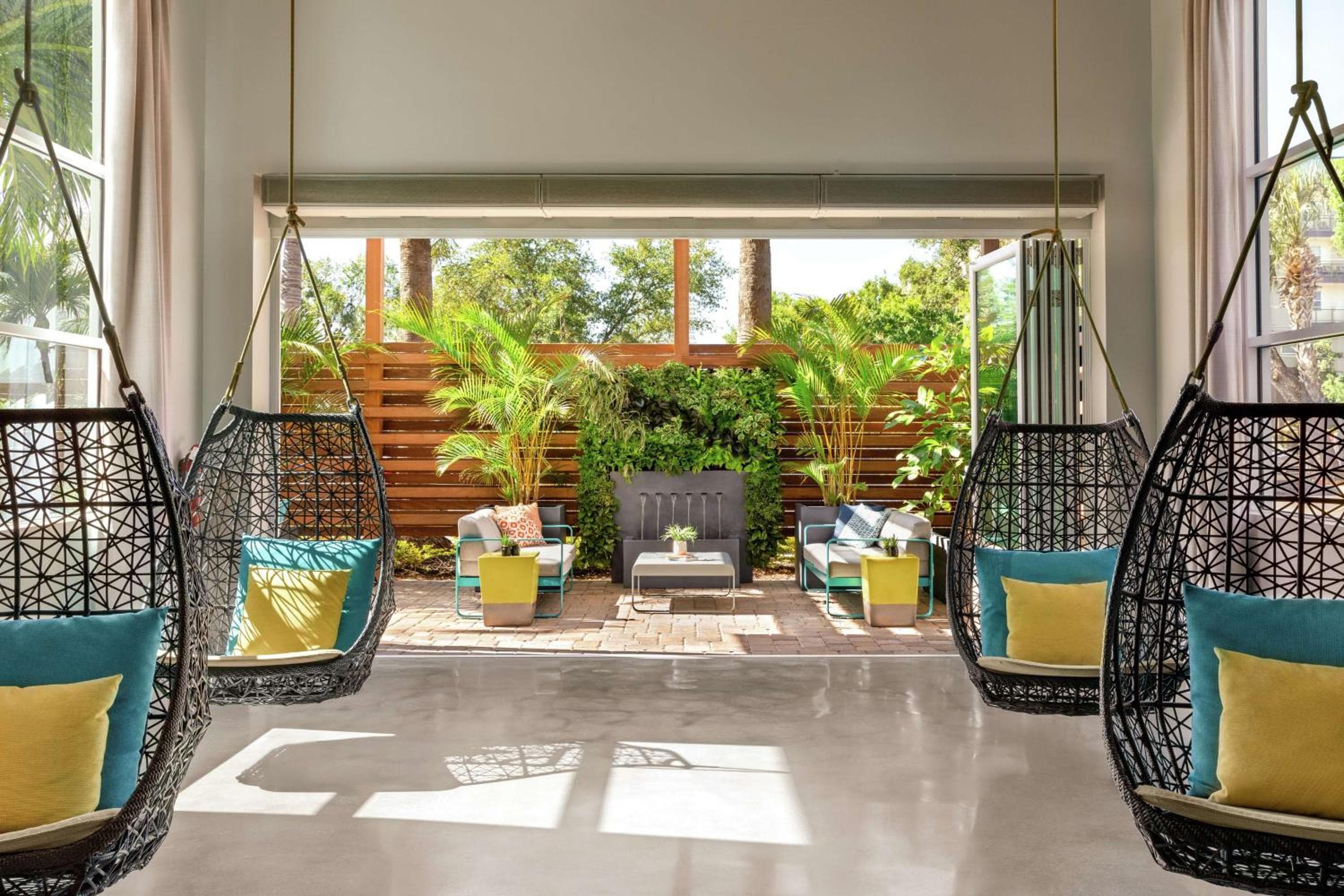 Hotel Alba Tampa, Colección Tapestry By Hilton — 11