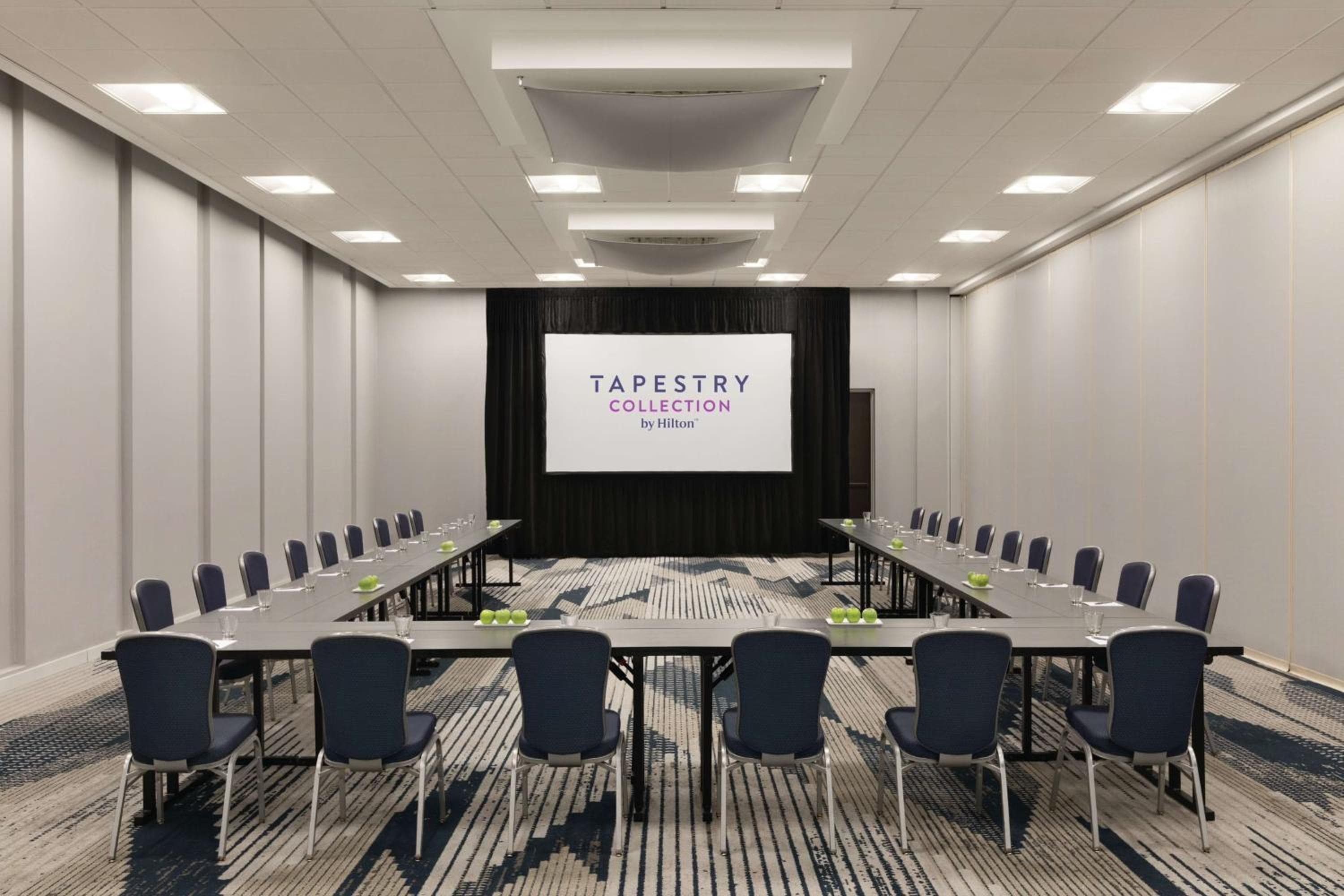 Hotel Alba Tampa, Tapestry Collection By Hilton — 9