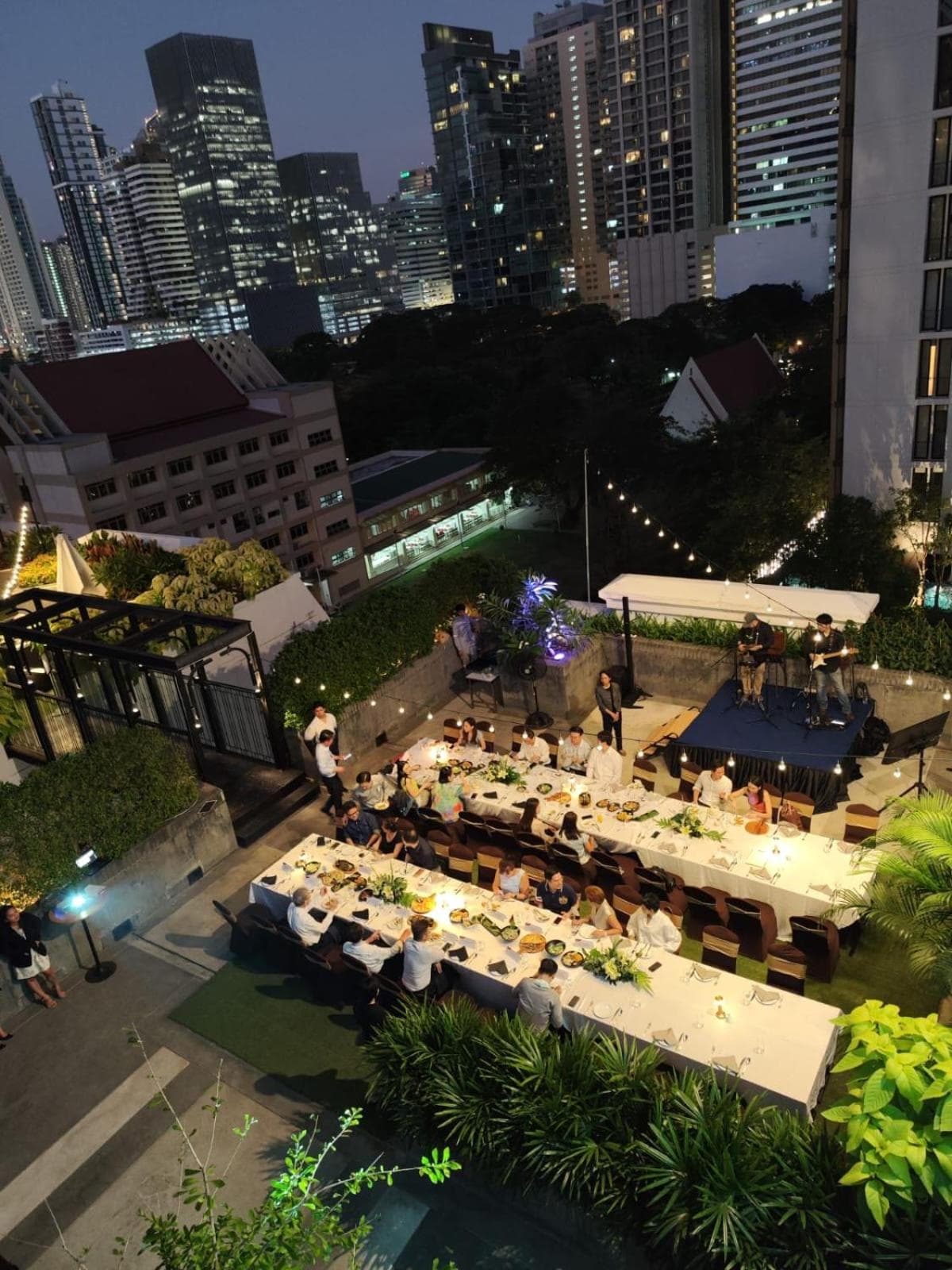 Mövenpick Hotel Sukhumvit 15 Bangkok — 14