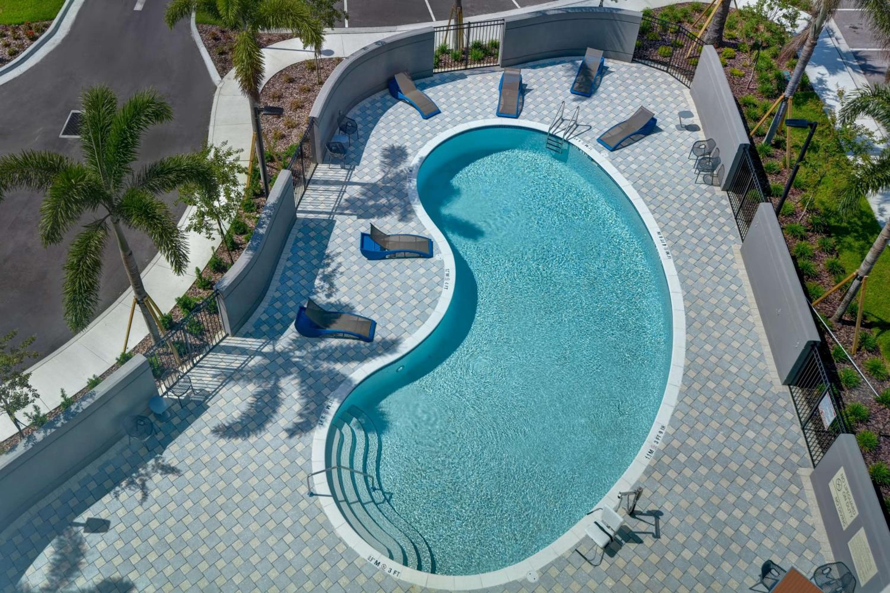 Hampton Inn & Suites Tampa Riverview — 13