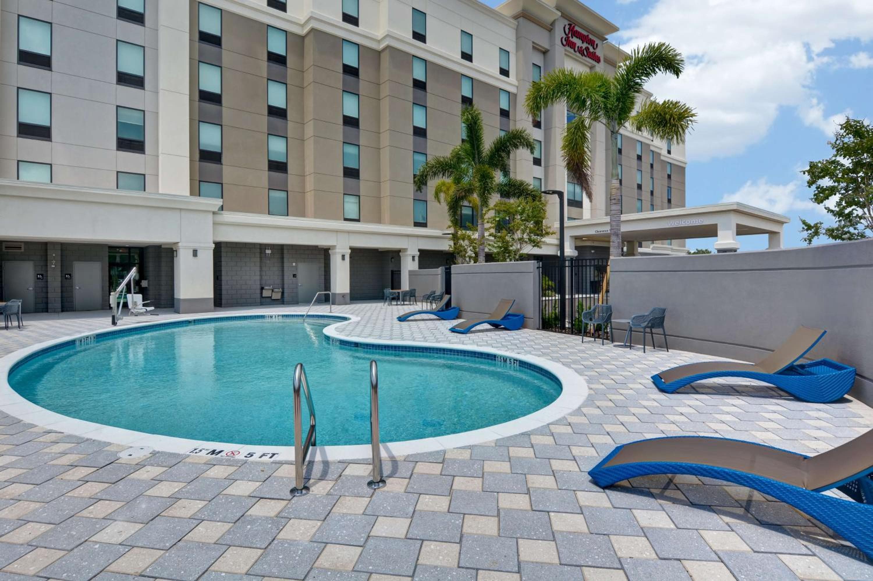 Hampton Inn & Suites Tampa Riverview — 14