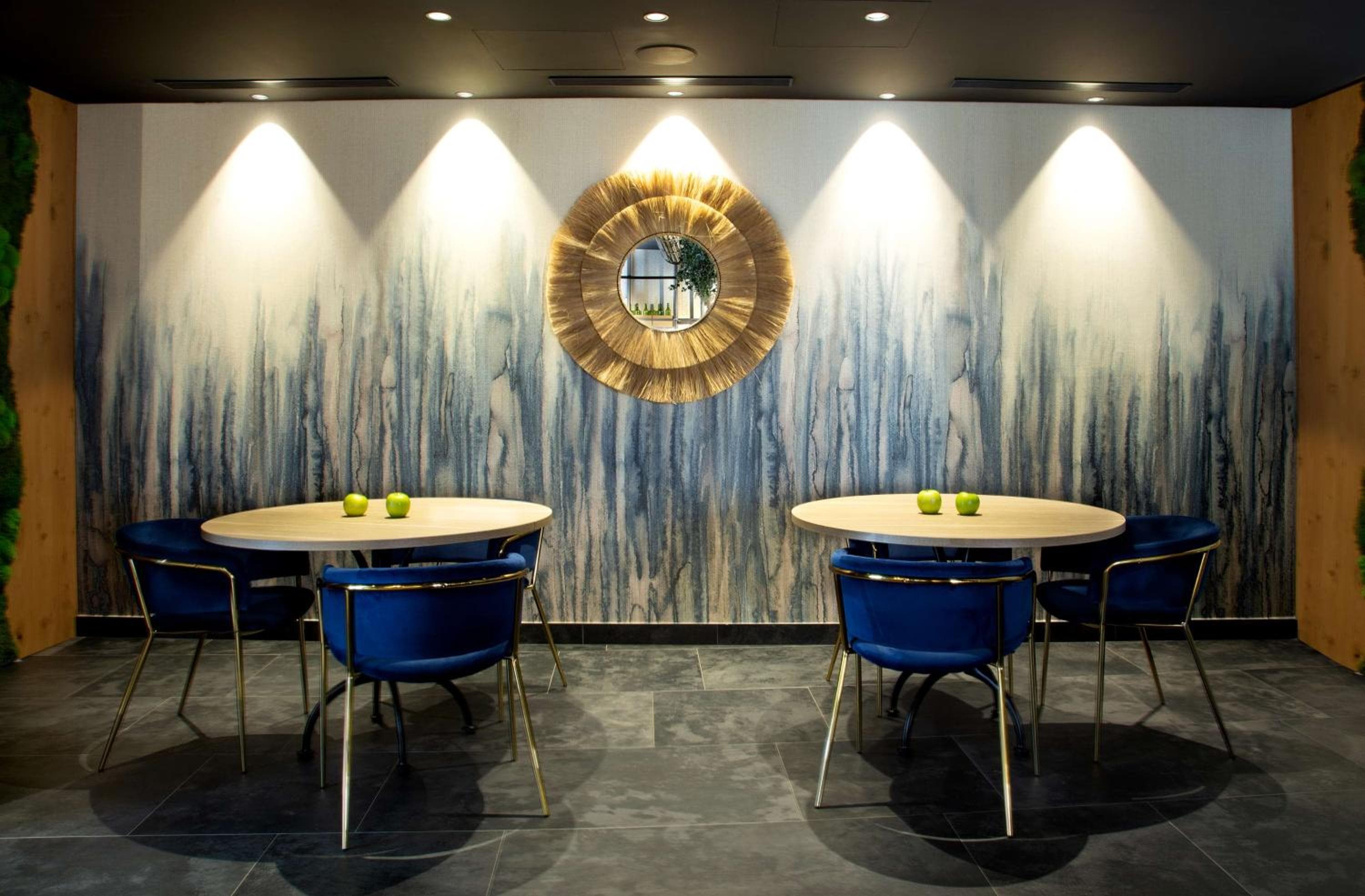 Hotel Atocha Madrid, Tapestry Collection by Hilton — 11
