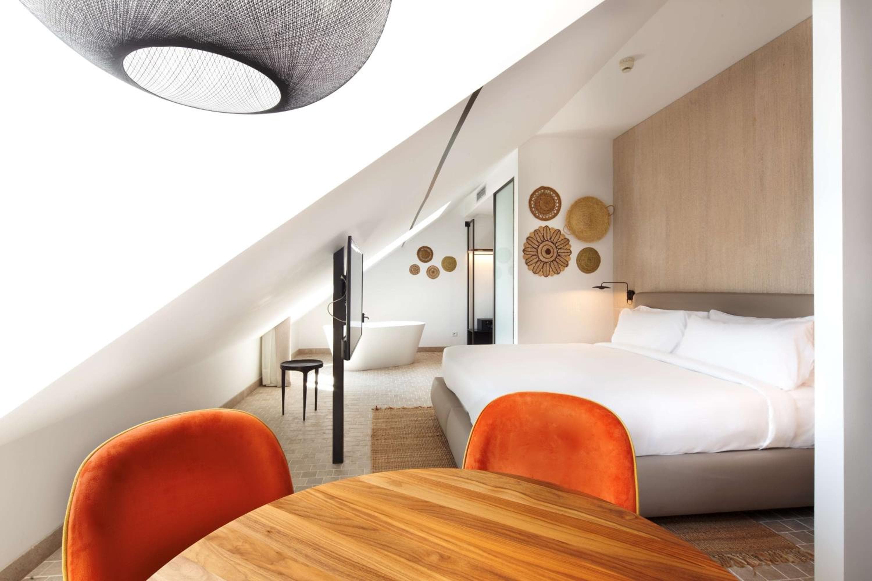 Atocha Hotel Madrid, Tapestry Collection by Hilton — 16