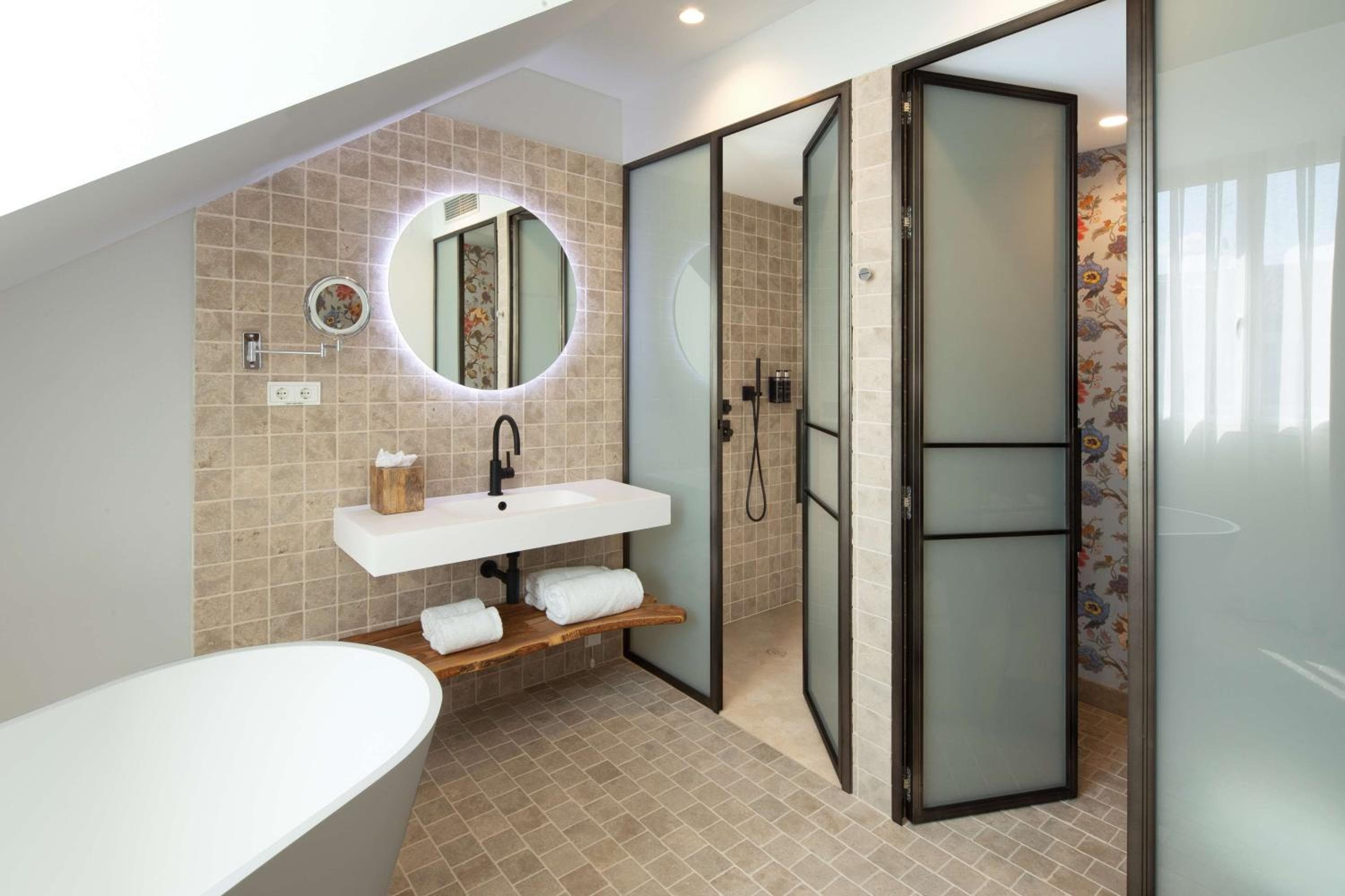 Hotel Atocha Madrid, Tapestry Collection by Hilton — 19