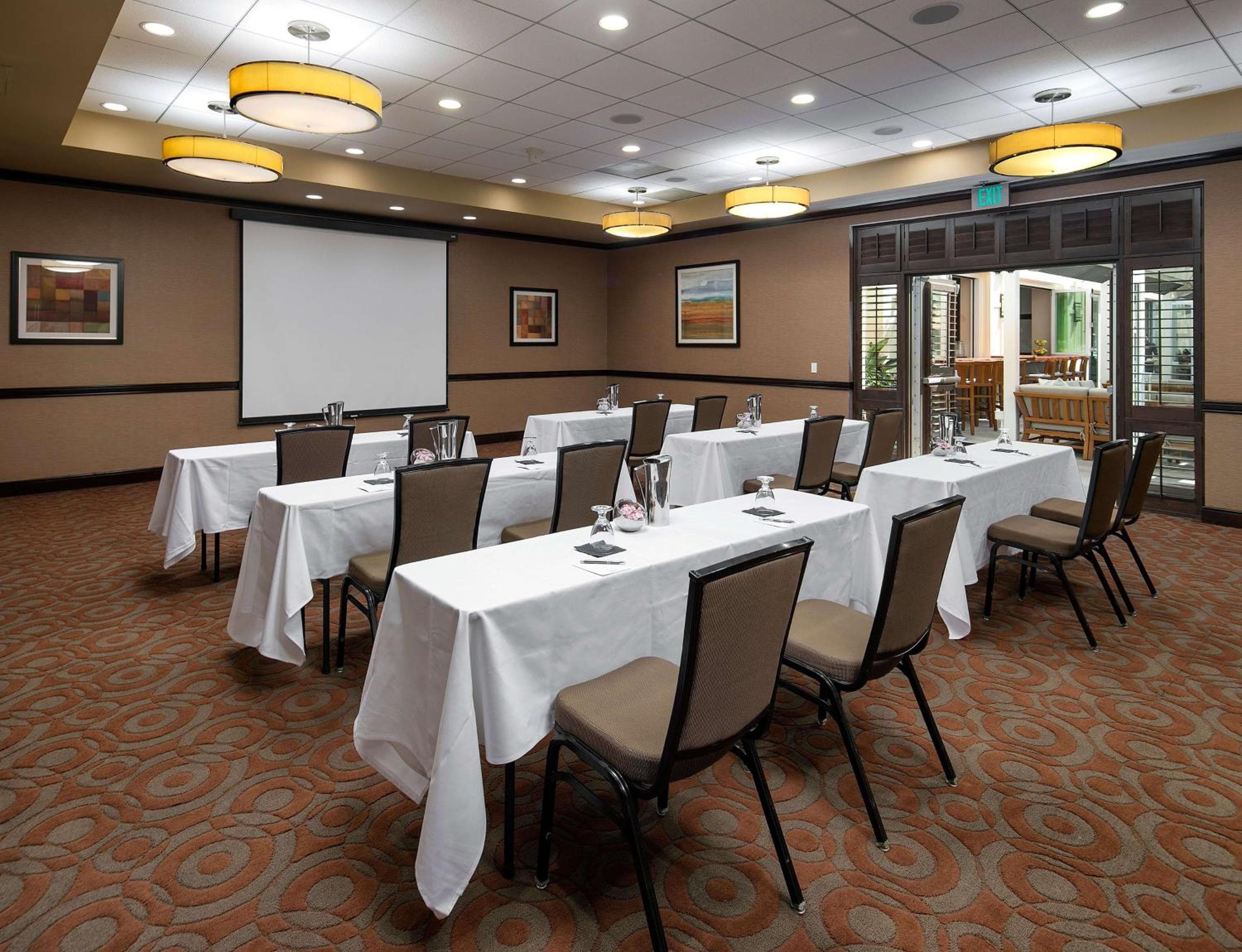 Jamaica Bay Inn Marina Del Rey Tapestry Collection by Hilton — 16