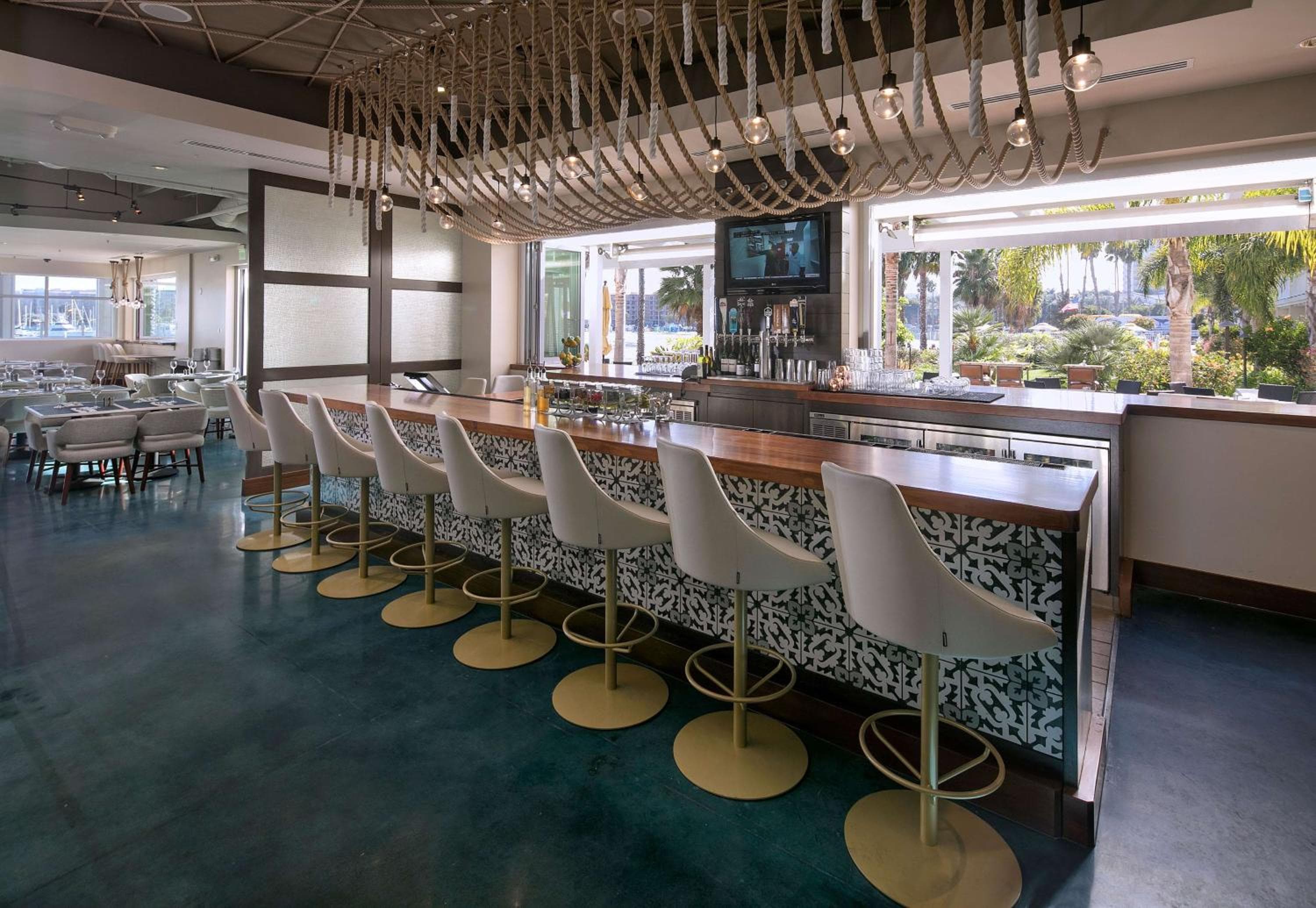 Jamaica Bay Inn Marina Del Rey Tapestry Collection by Hilton — 3