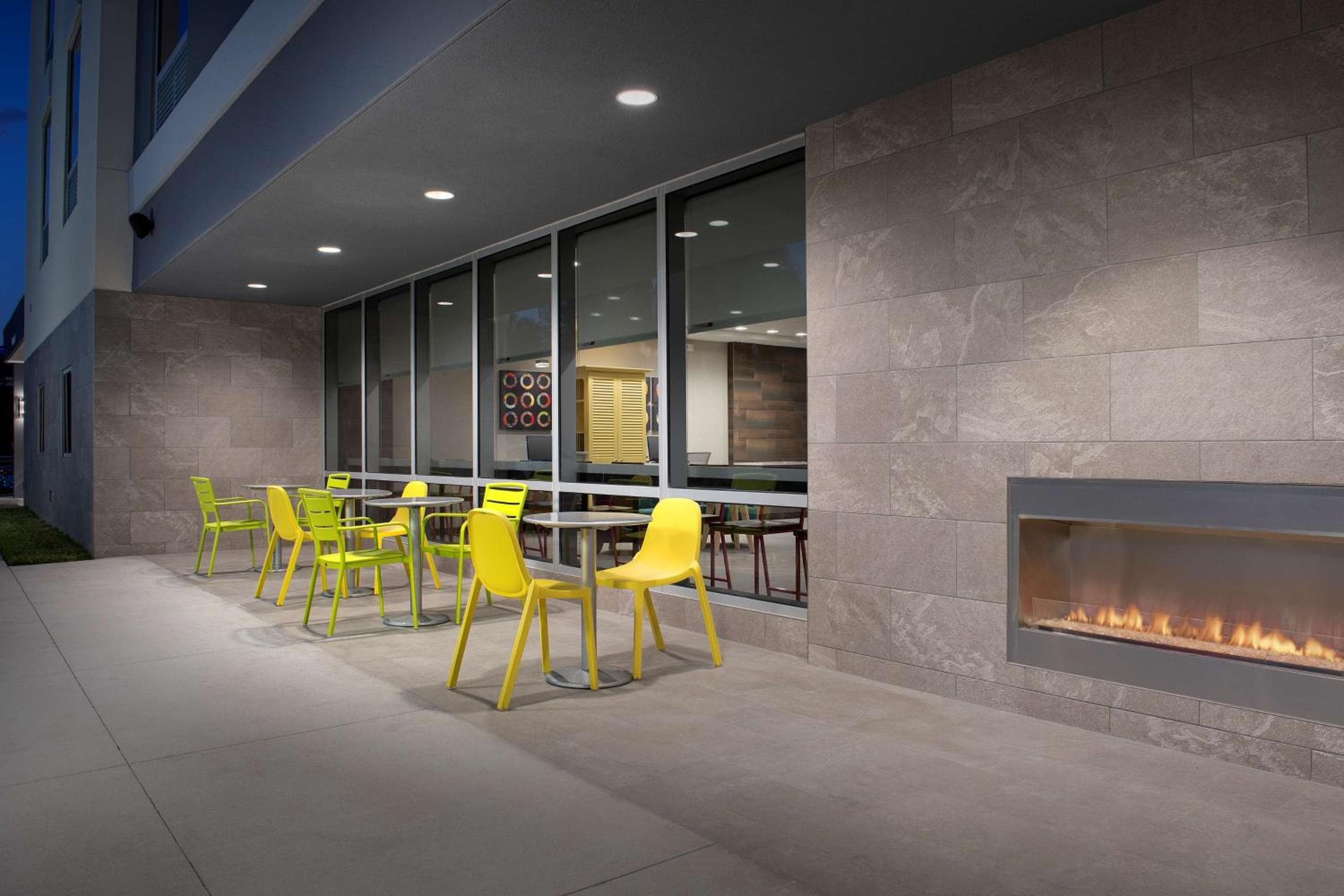 Home2 Suites By Hilton Tampa Westshore Airport, Florida — 6