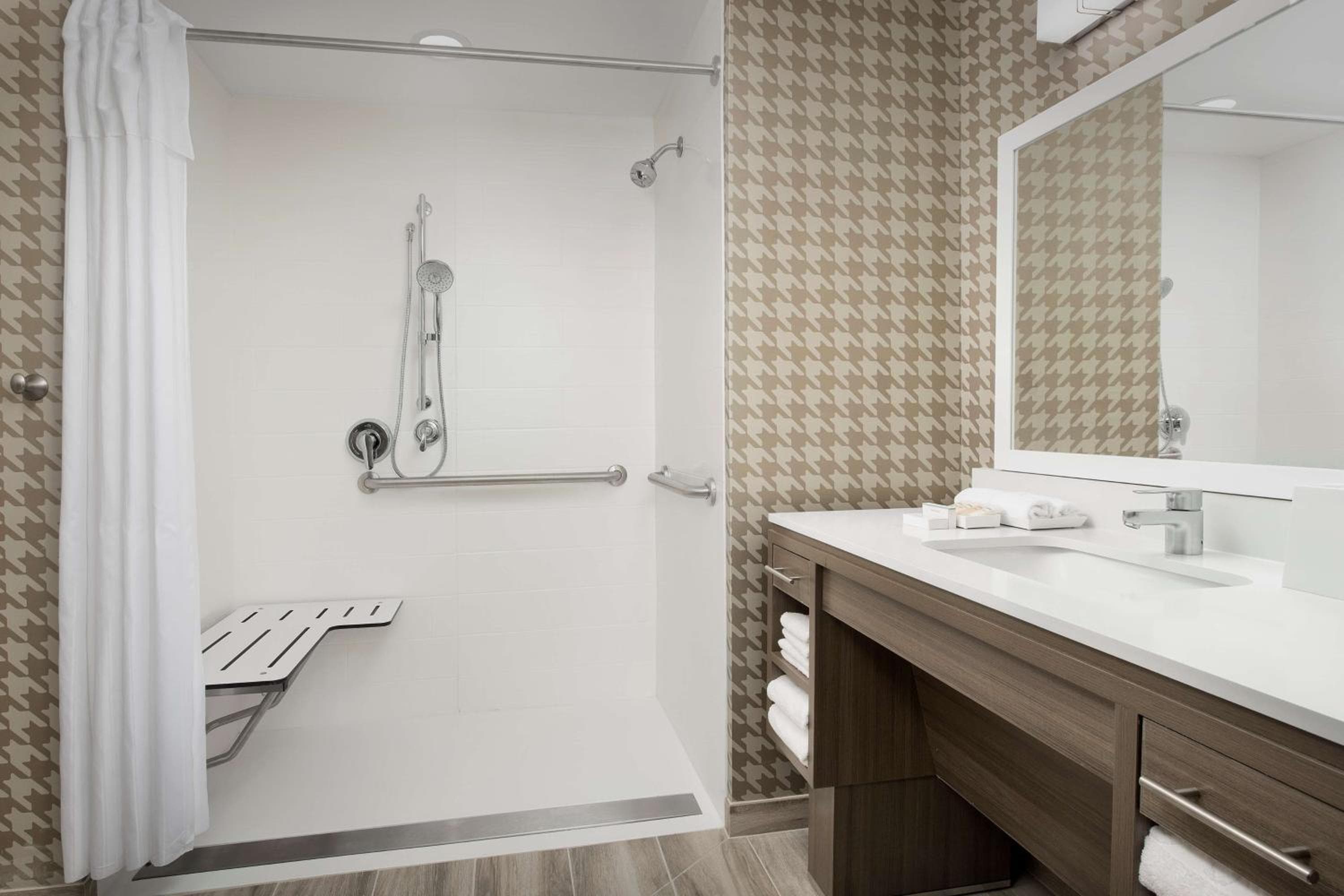 Home2 Suites By Hilton Tampa Westshore Airport, Florida — 23