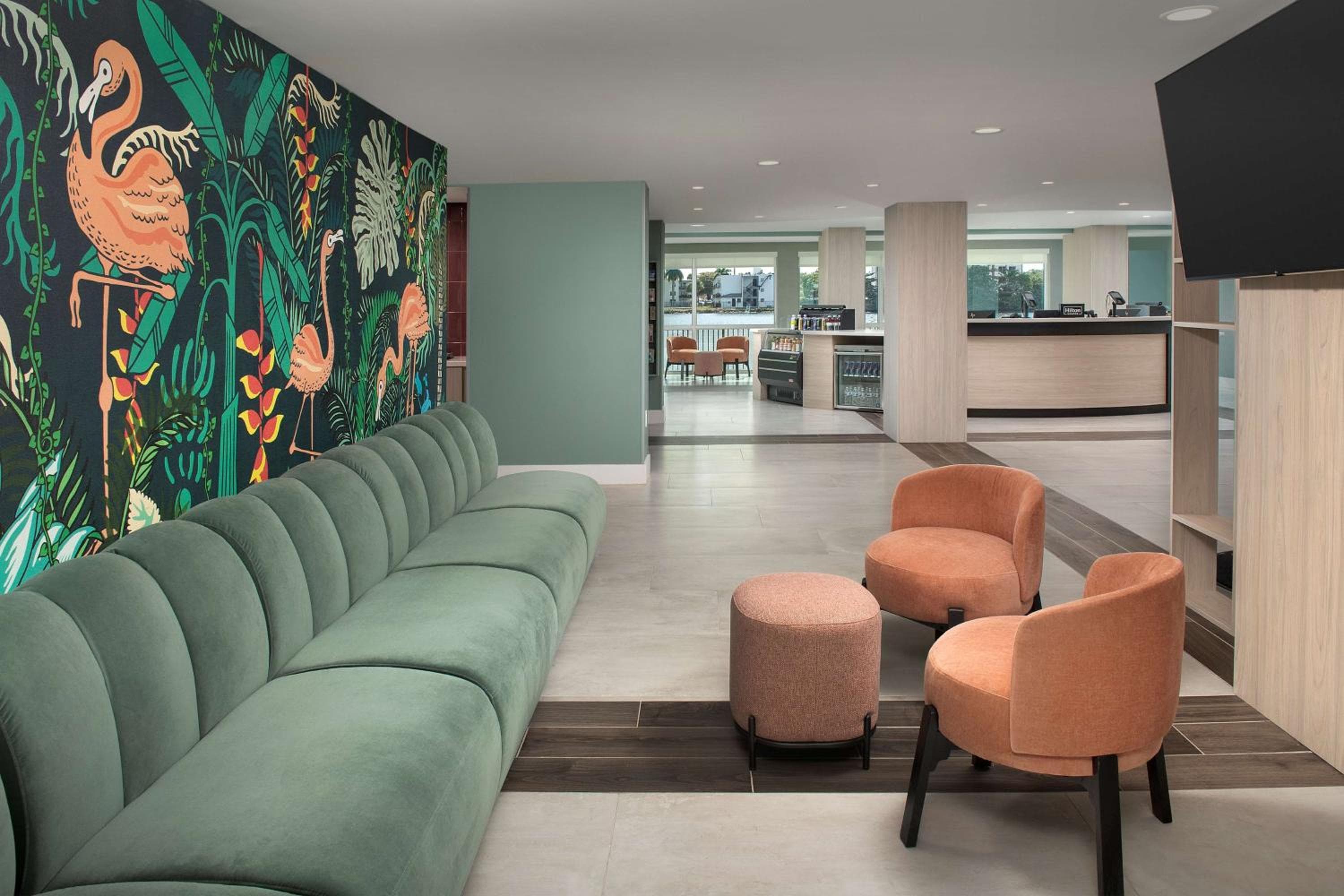 Tru By Hilton Miami Airport South Blue Lagoon, Florida — 9