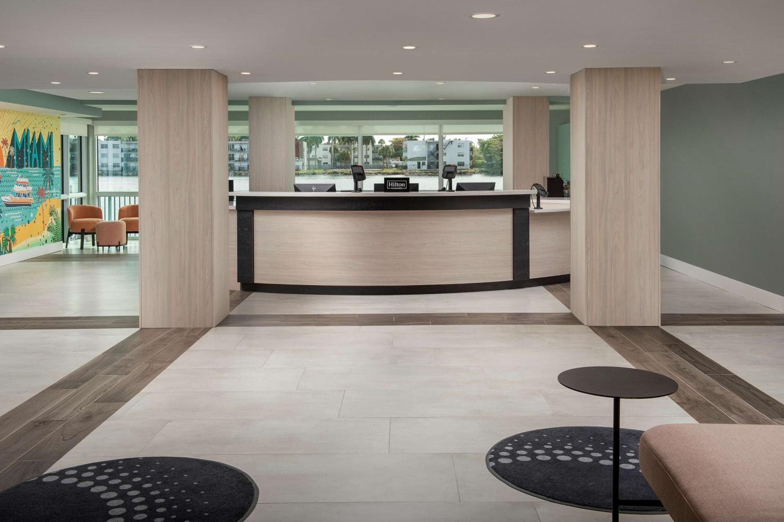 Tru By Hilton Miami Airport South Blue Lagoon, Florida — 10