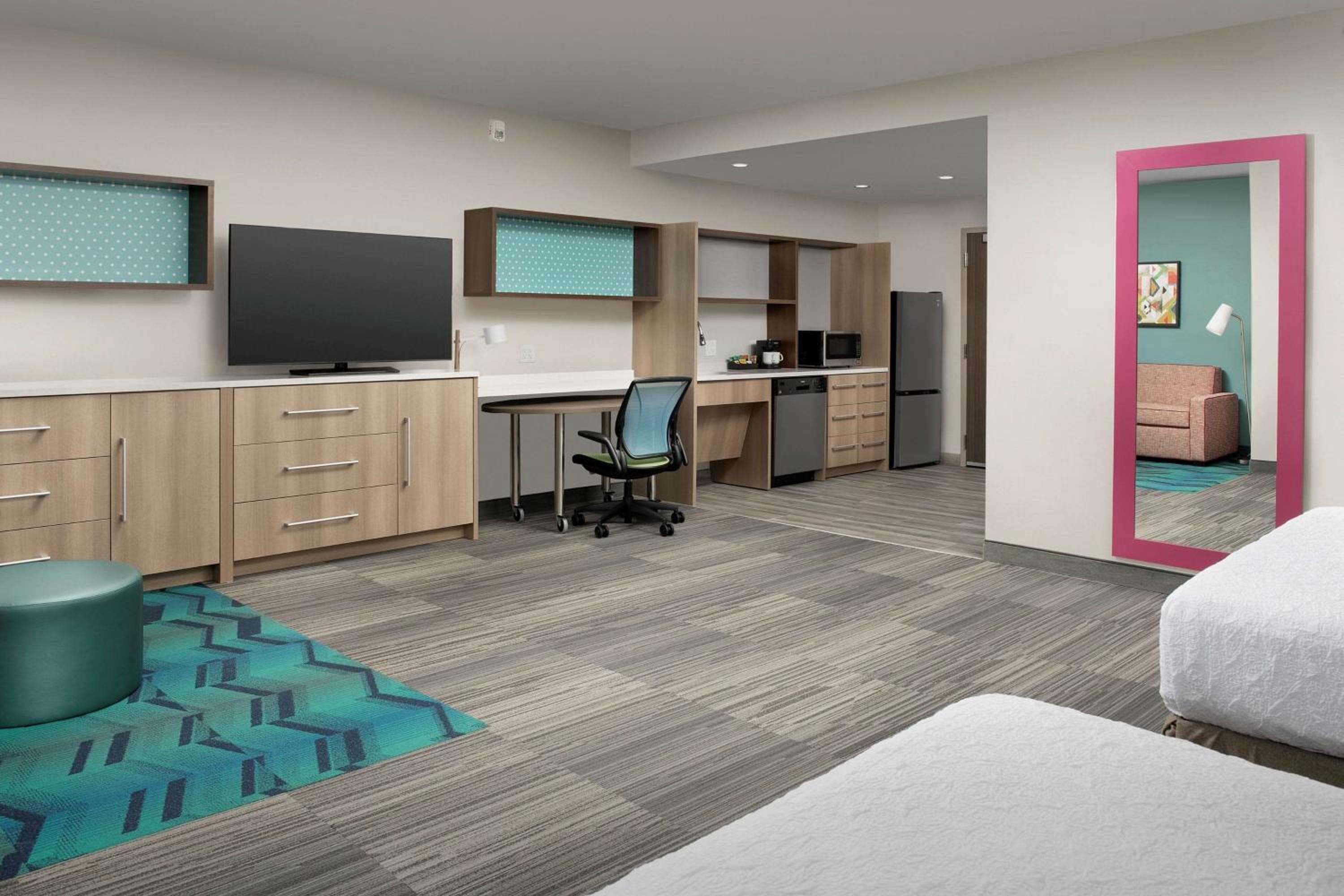Home2 Suites By Hilton Miami Airport South Blue Lagoon — 25