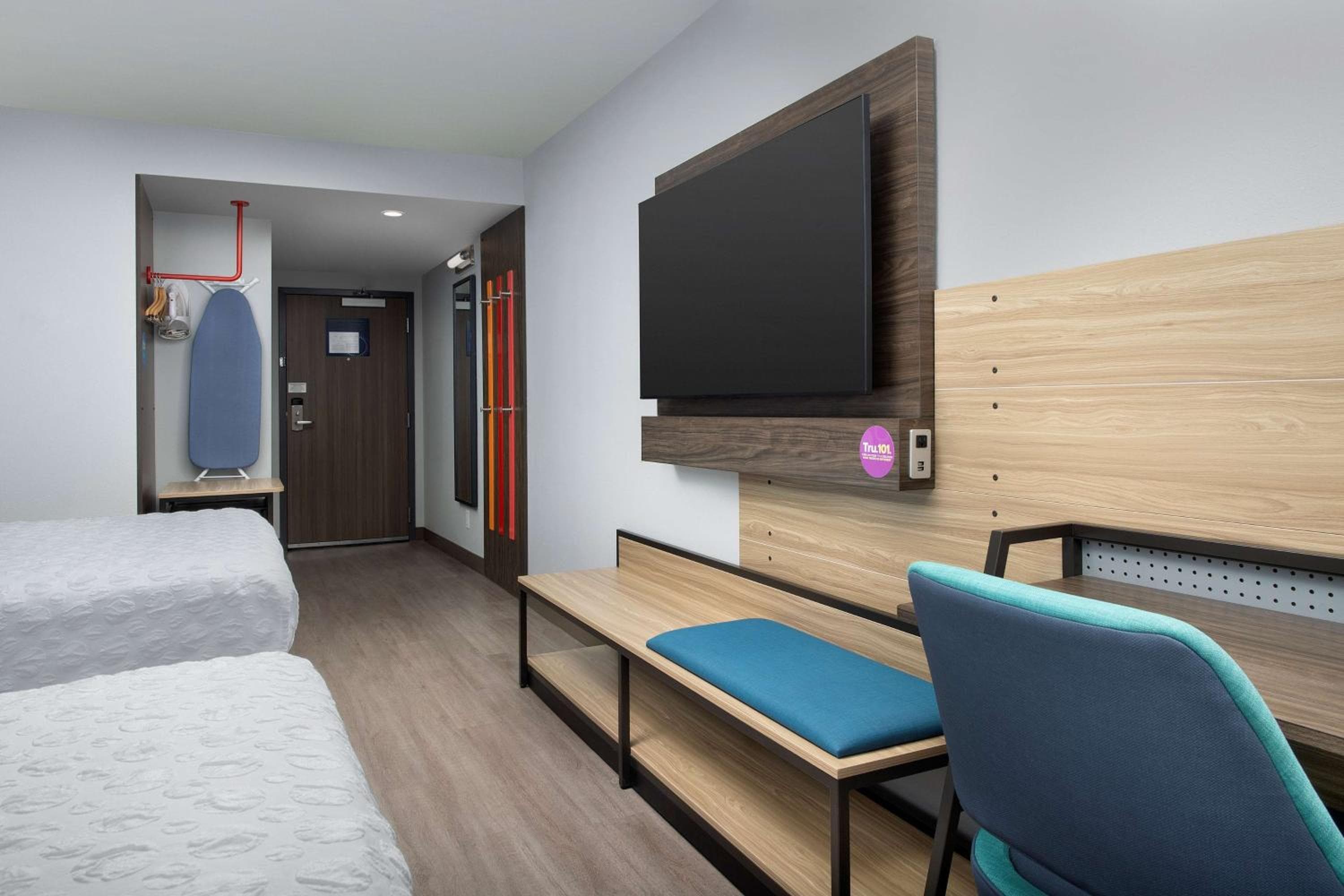 Home2 Suites By Hilton Miami Airport South Blue Lagoon — 24