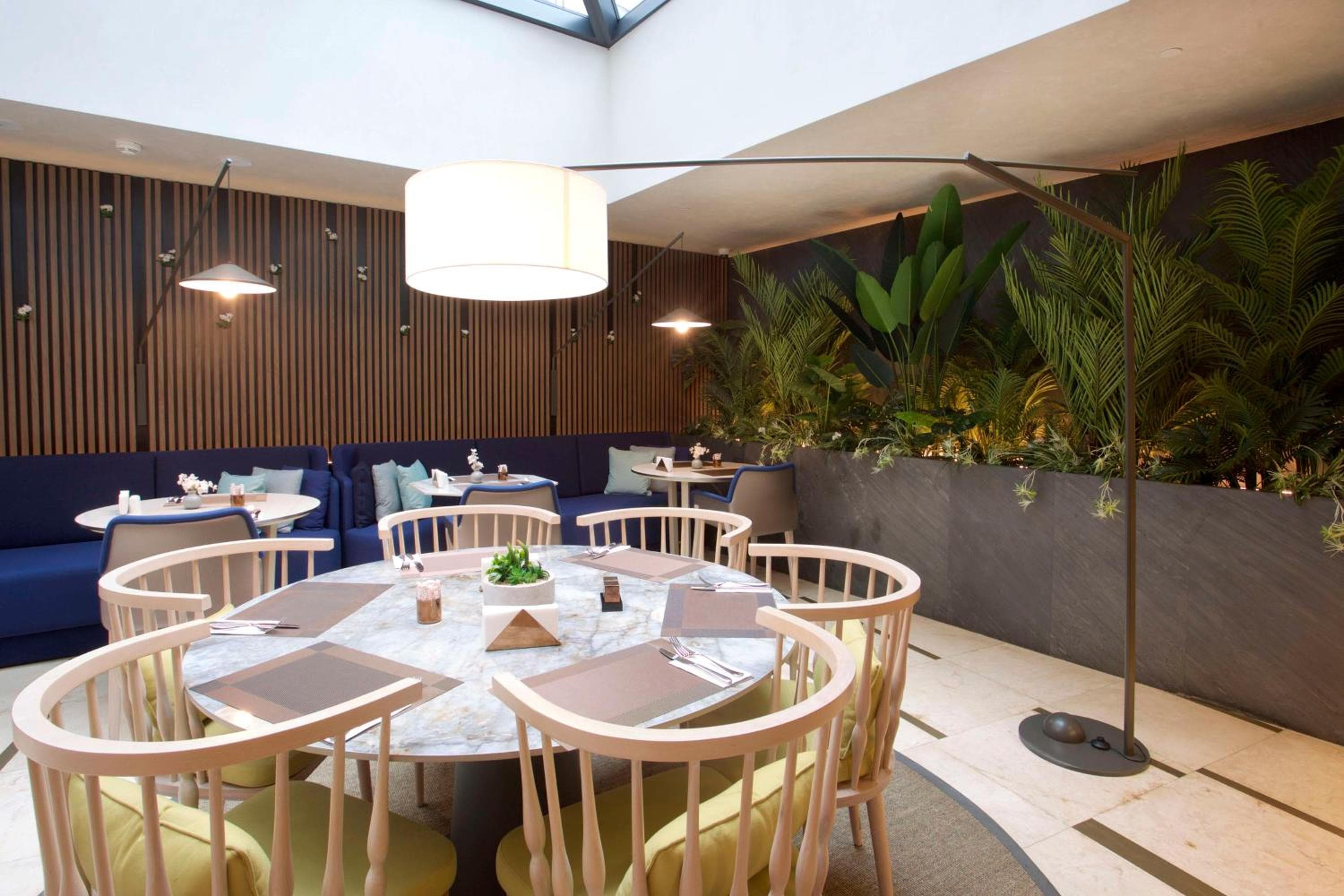 Hampton By Hilton Istanbul Old City — 15
