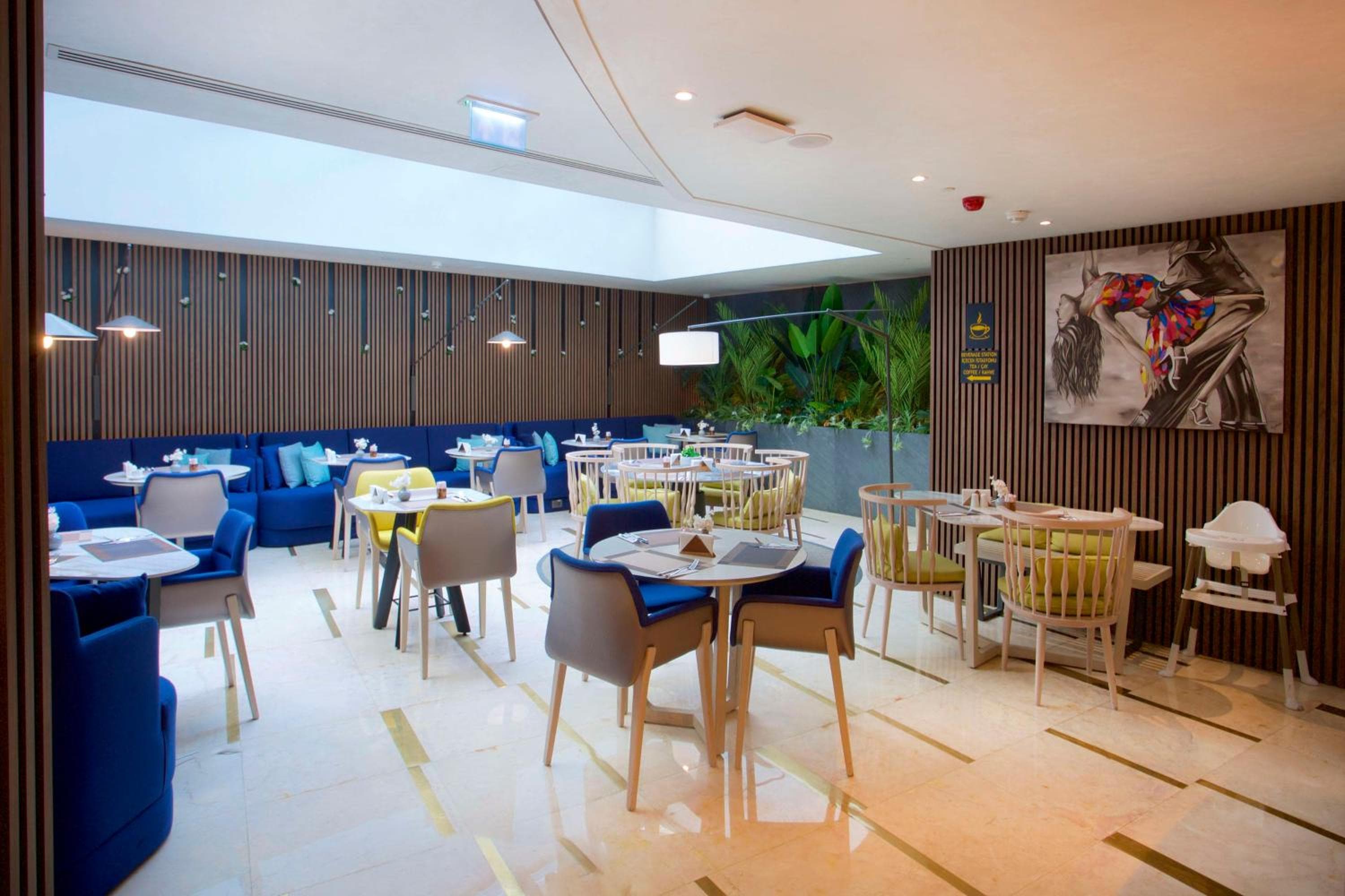Hampton By Hilton Istanbul Old City — 12