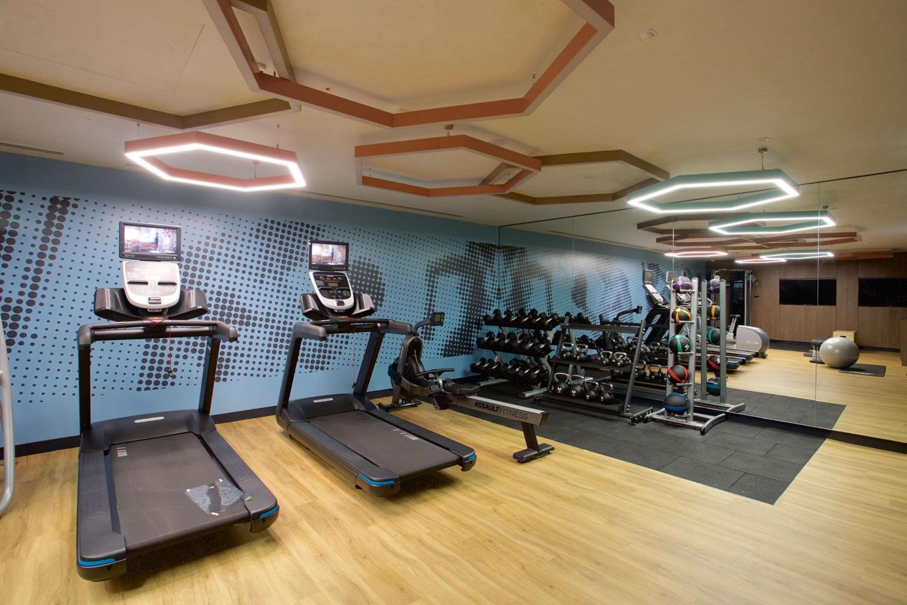 Hampton By Hilton Istanbul Old City — 17
