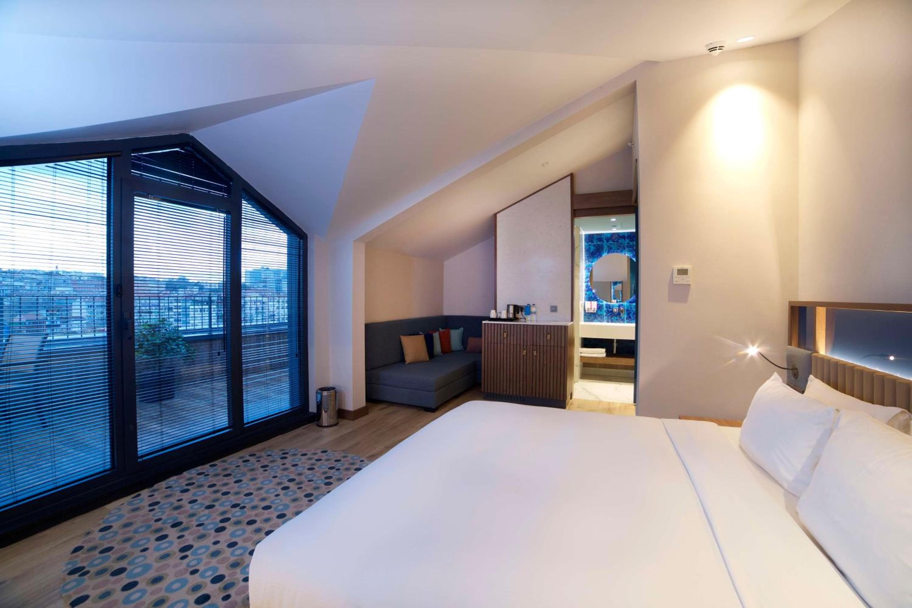 Hampton By Hilton Istanbul Old City — 22