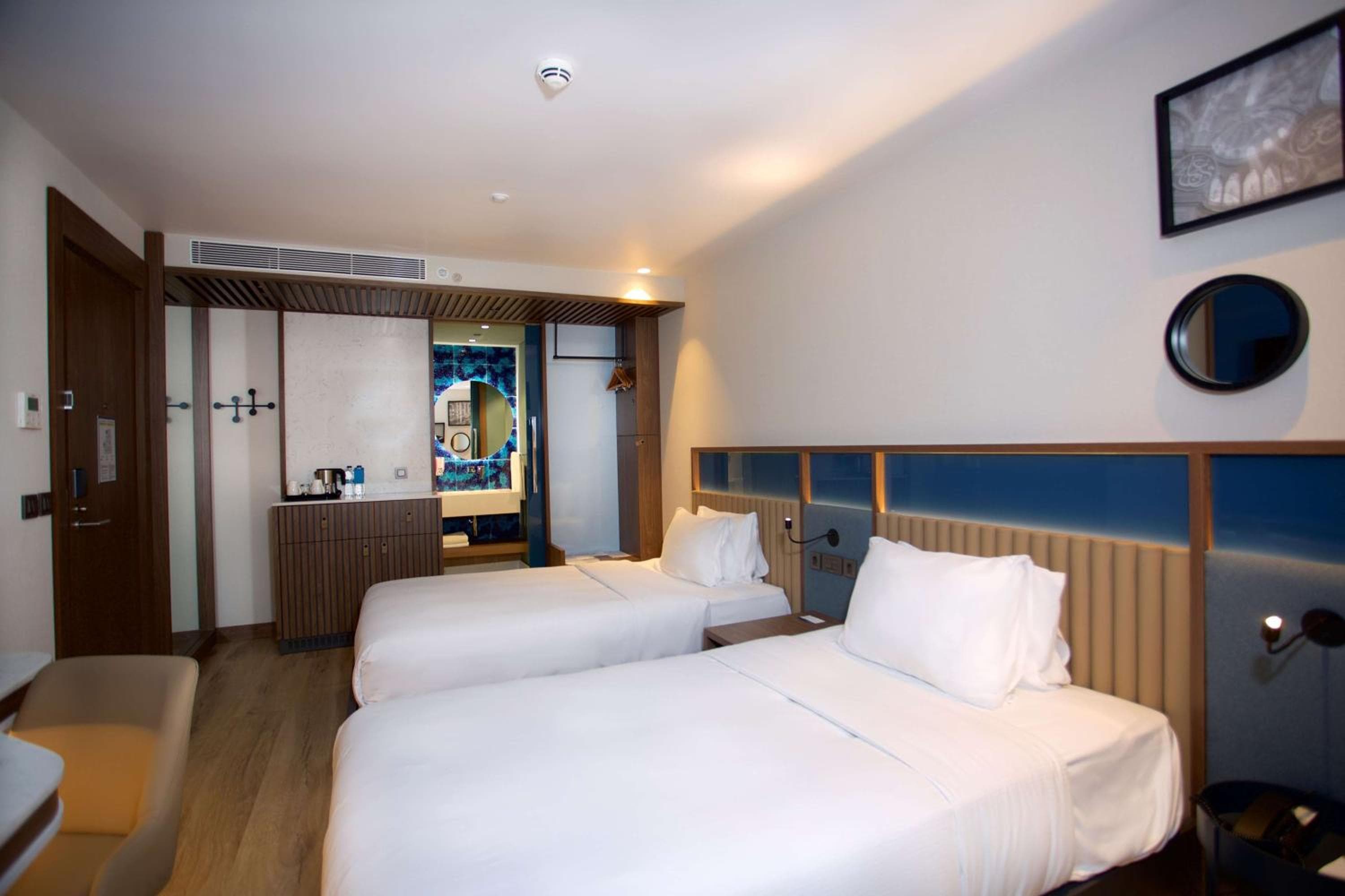 Hampton By Hilton Istanbul Old City — 28