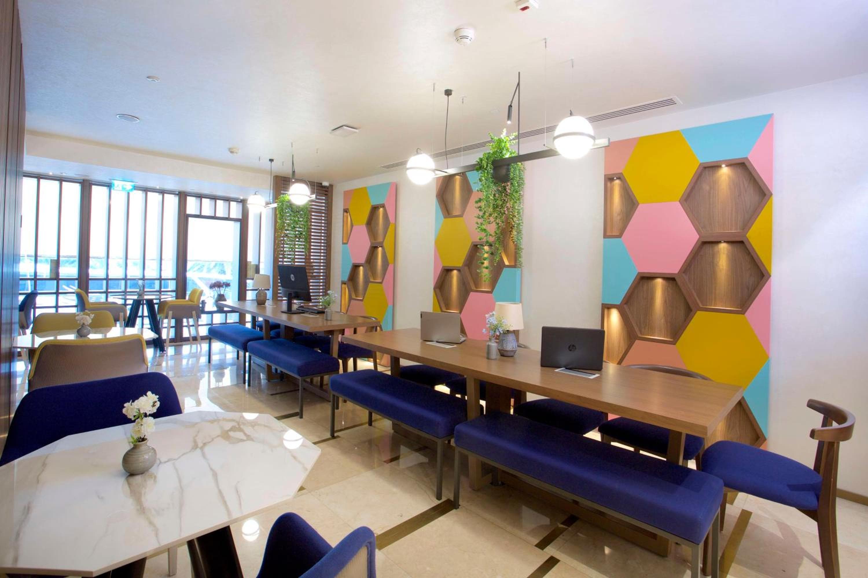 Hampton By Hilton Istanbul Old City — 7