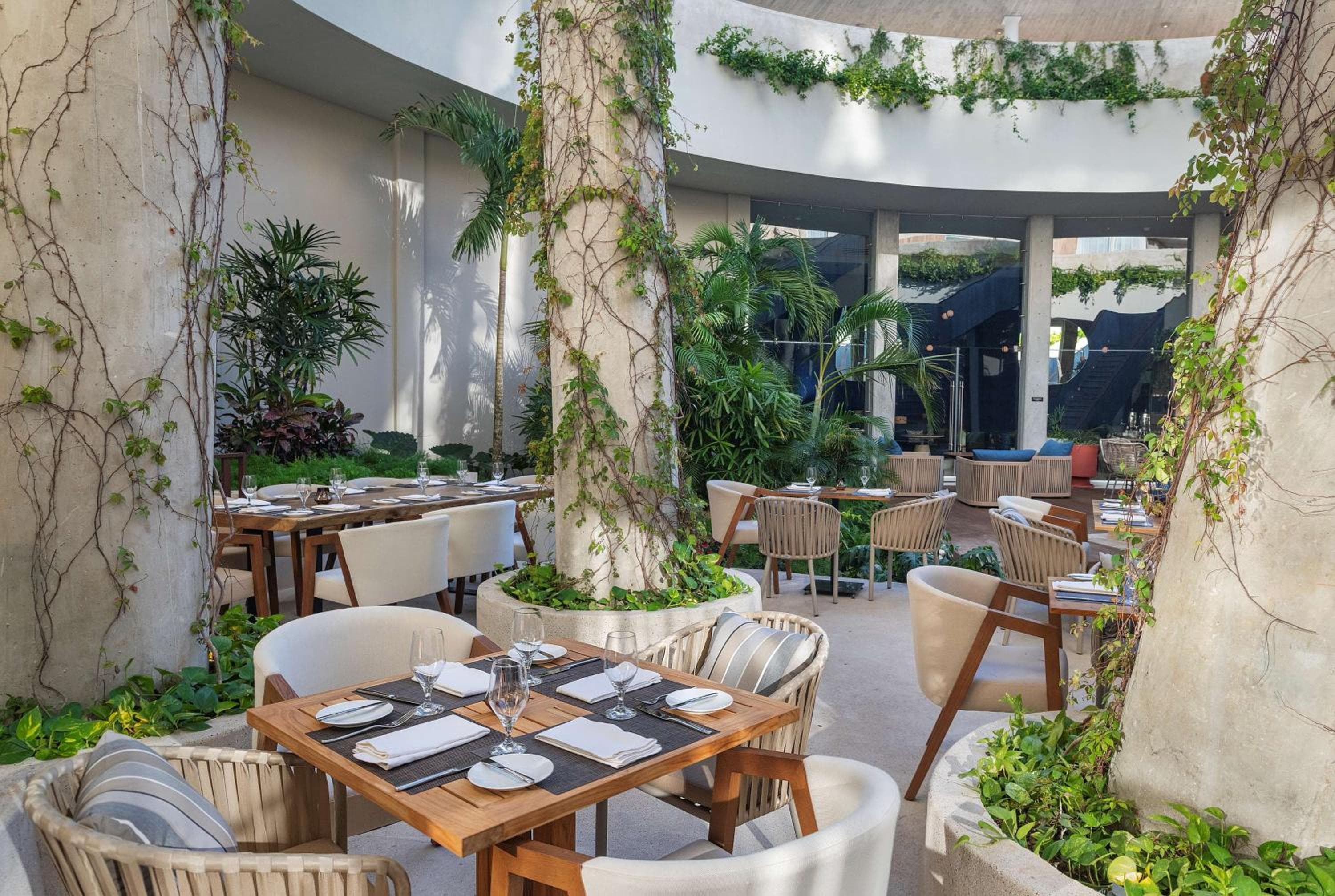 Hilton Garden Inn Cancun Aeroporto — 11