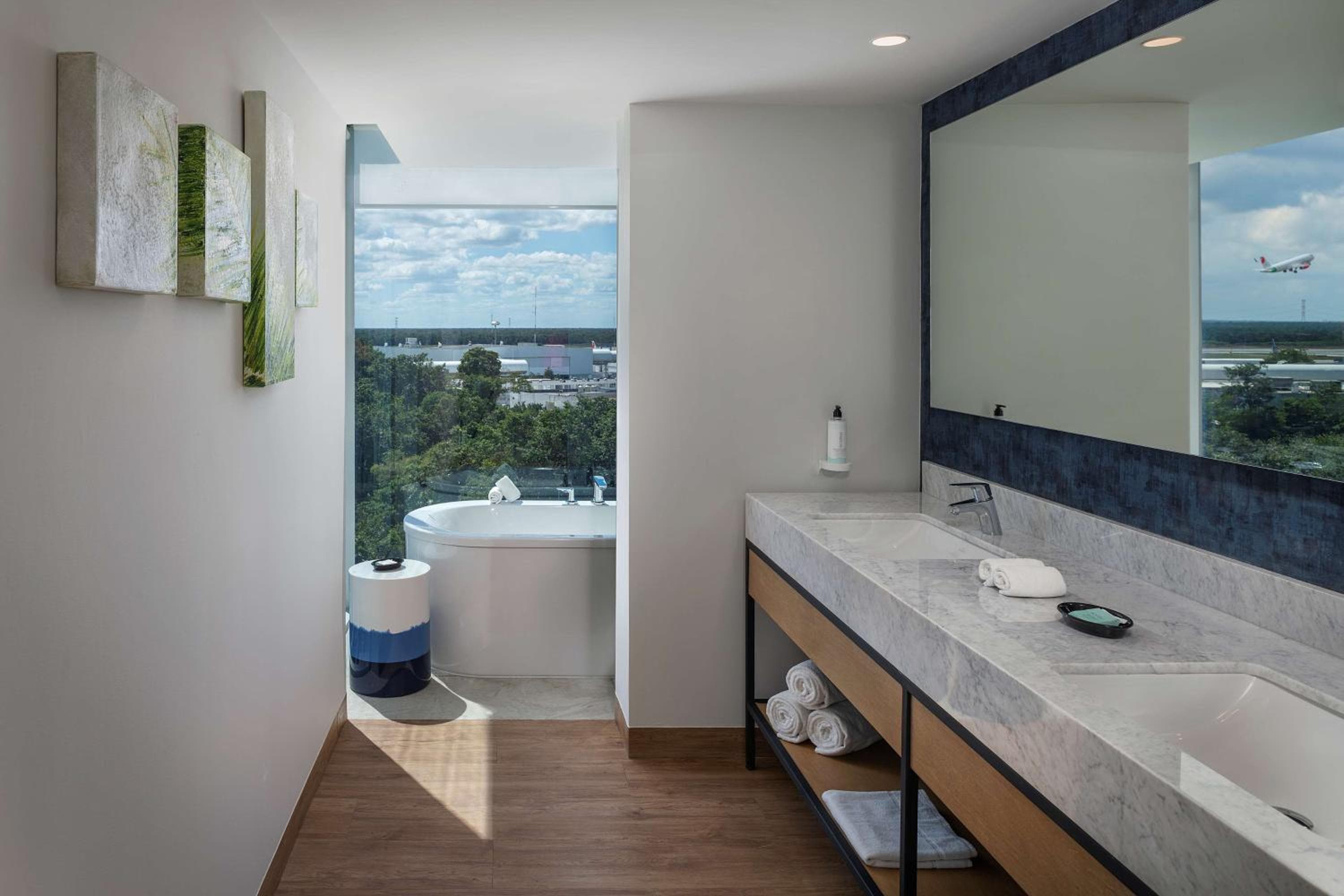Hilton Garden Inn Cancun Aeroporto — 16
