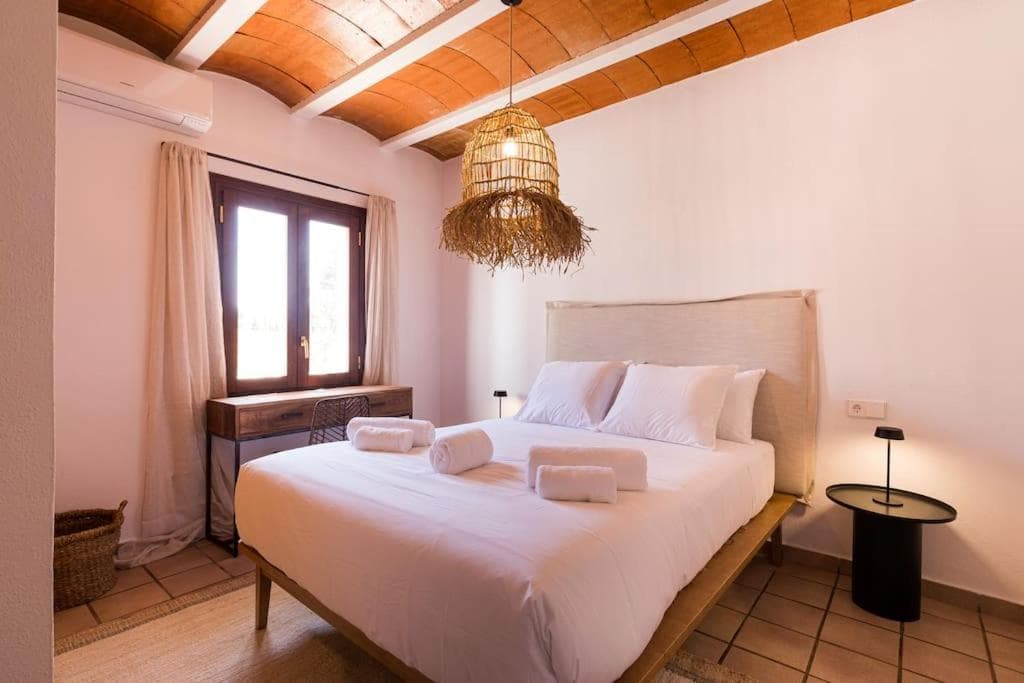 Your perfect hideaway only 5 minutes from Ibiza — 22