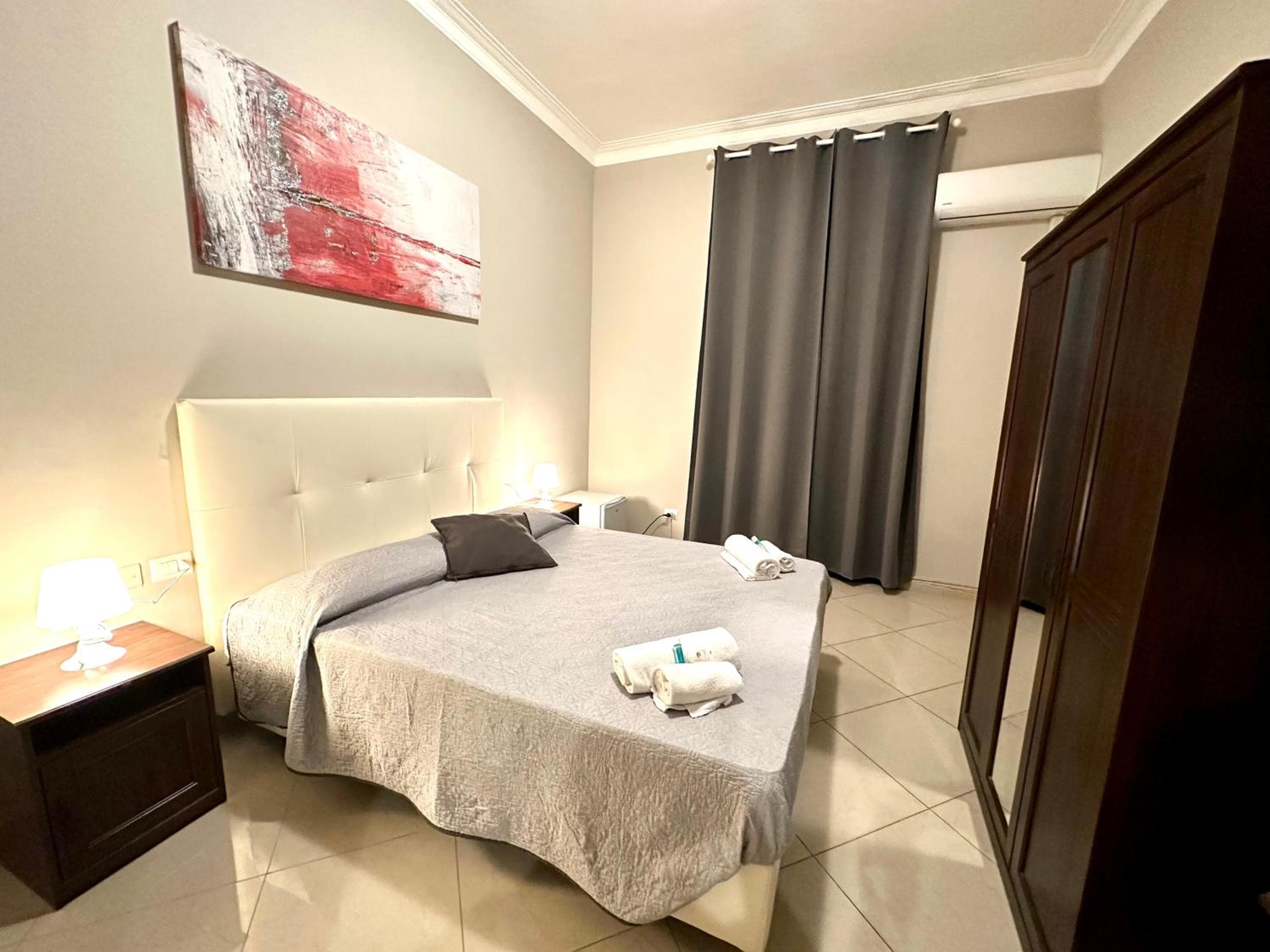 Golden Milano Hotel — 2