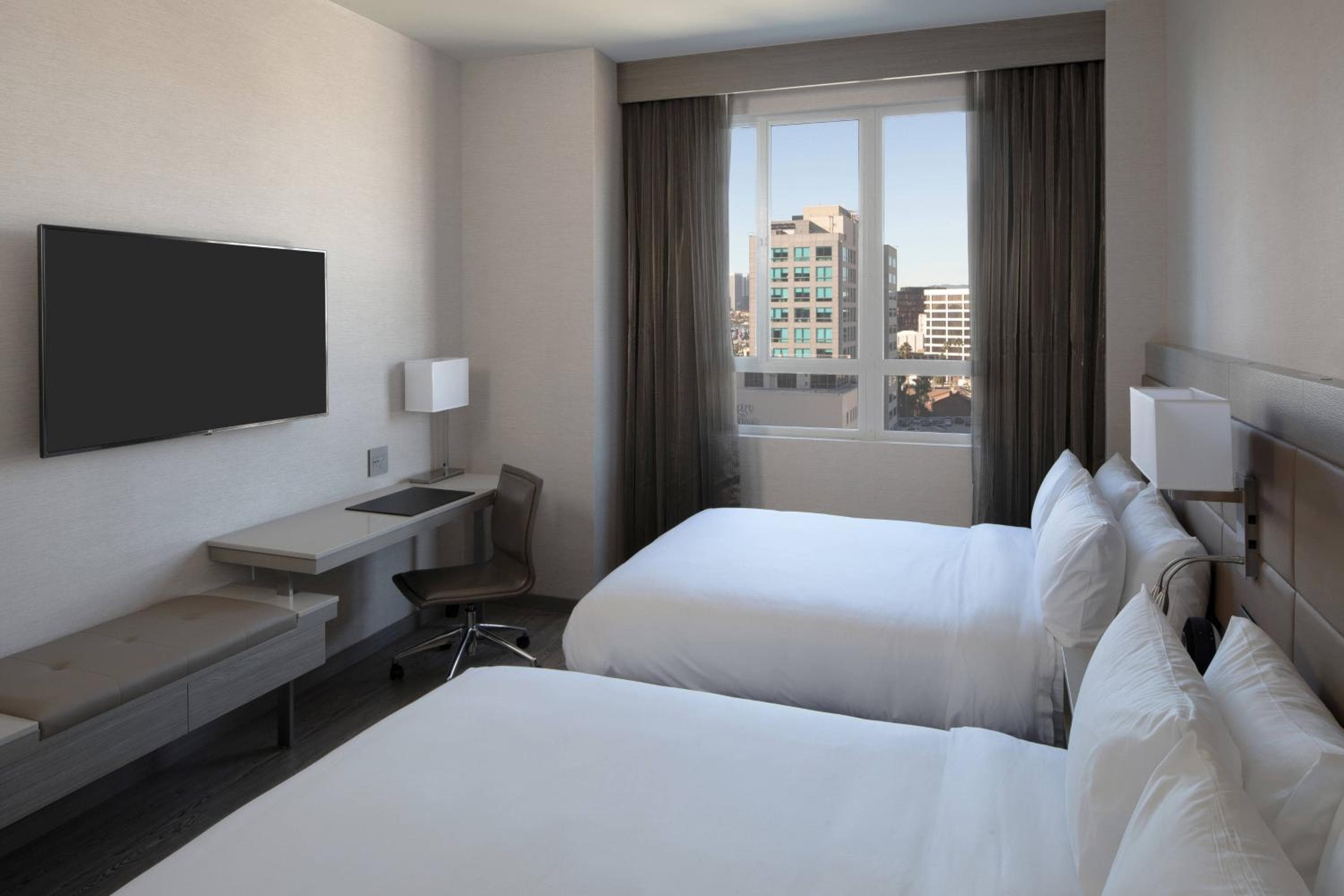 AC Hotel by Marriott Beverly Hills — 13
