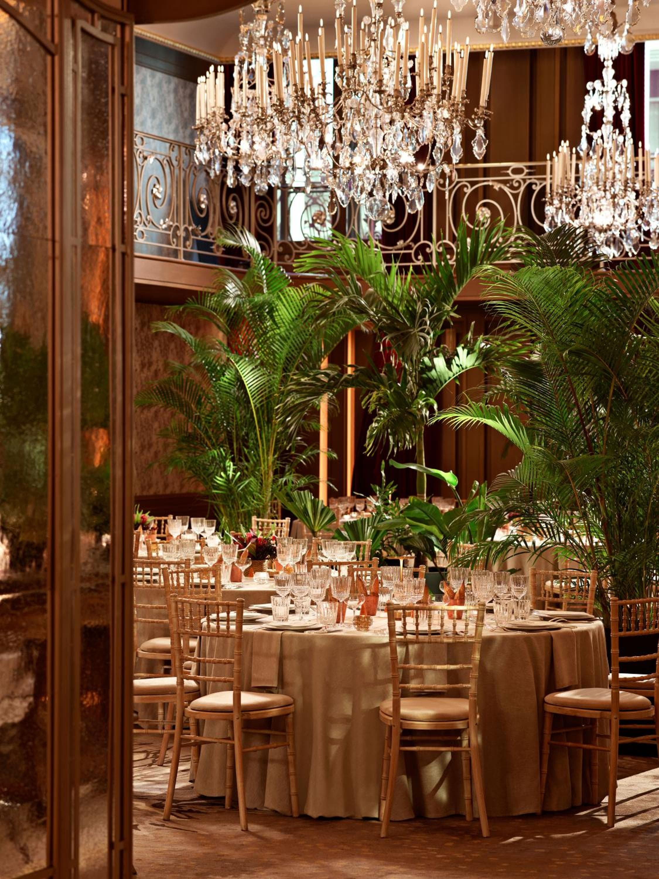 Hôtel Plaza Athénée - Dorchester Collection — 16