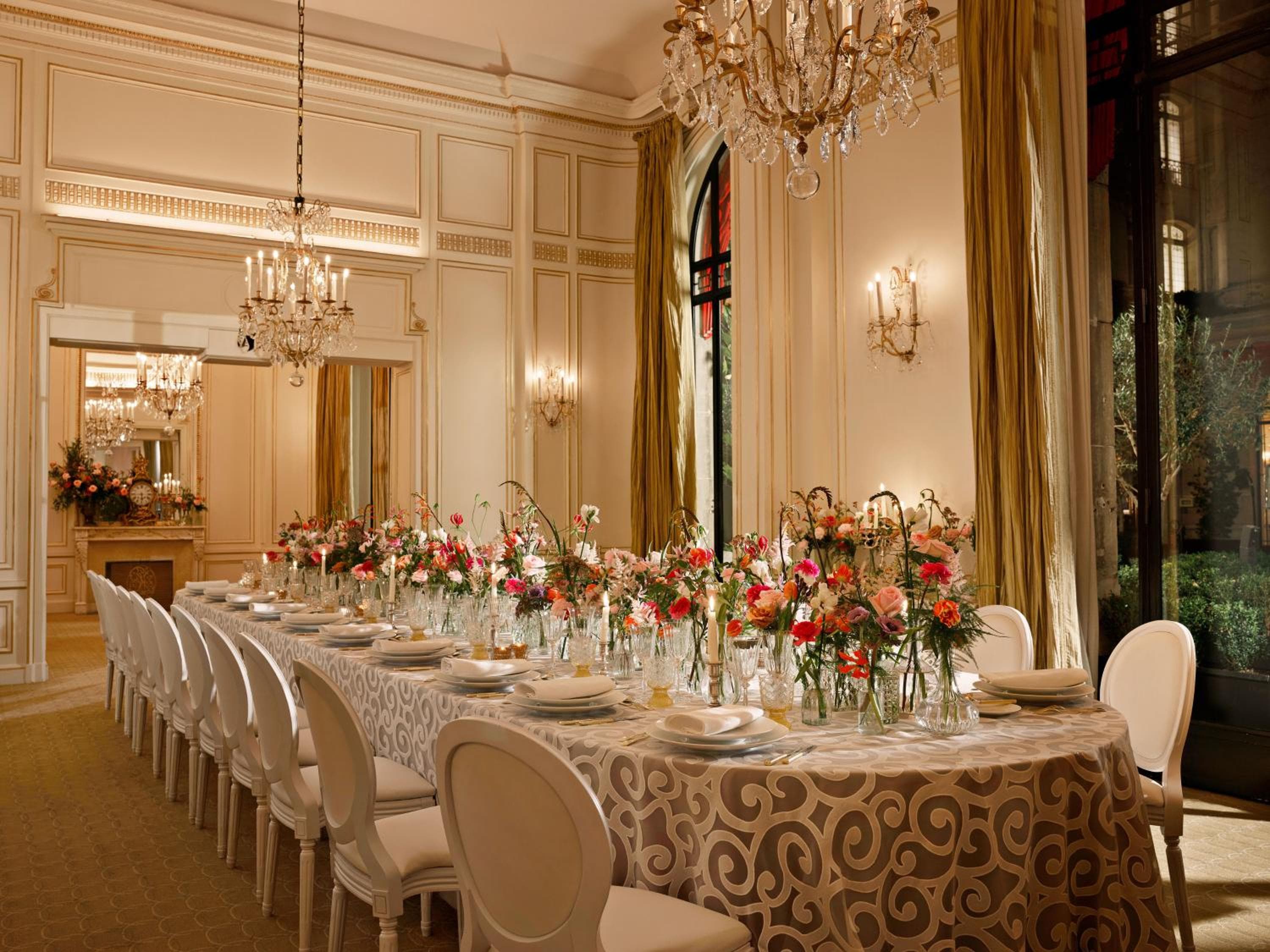 Hotel Plaza Athénée - Dorchester Collection — 13