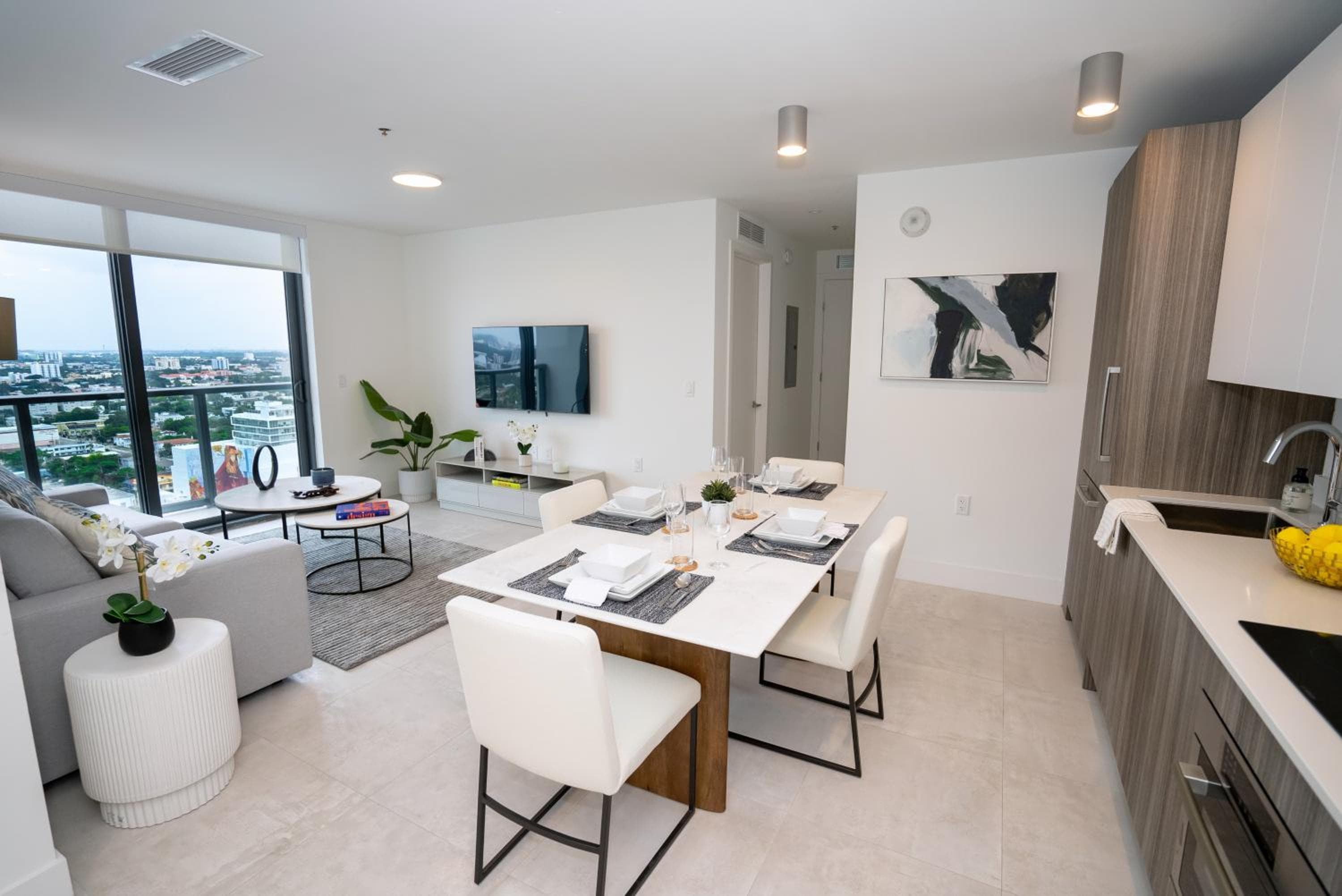 Smart Brickell Hotel — 14