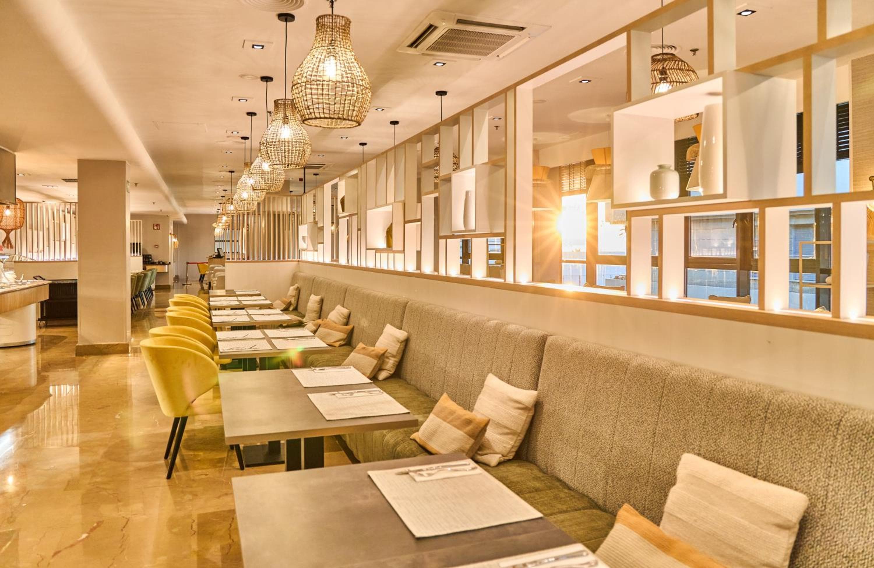 Leonardo Hotel Fuengirola Costa del Sol — 30