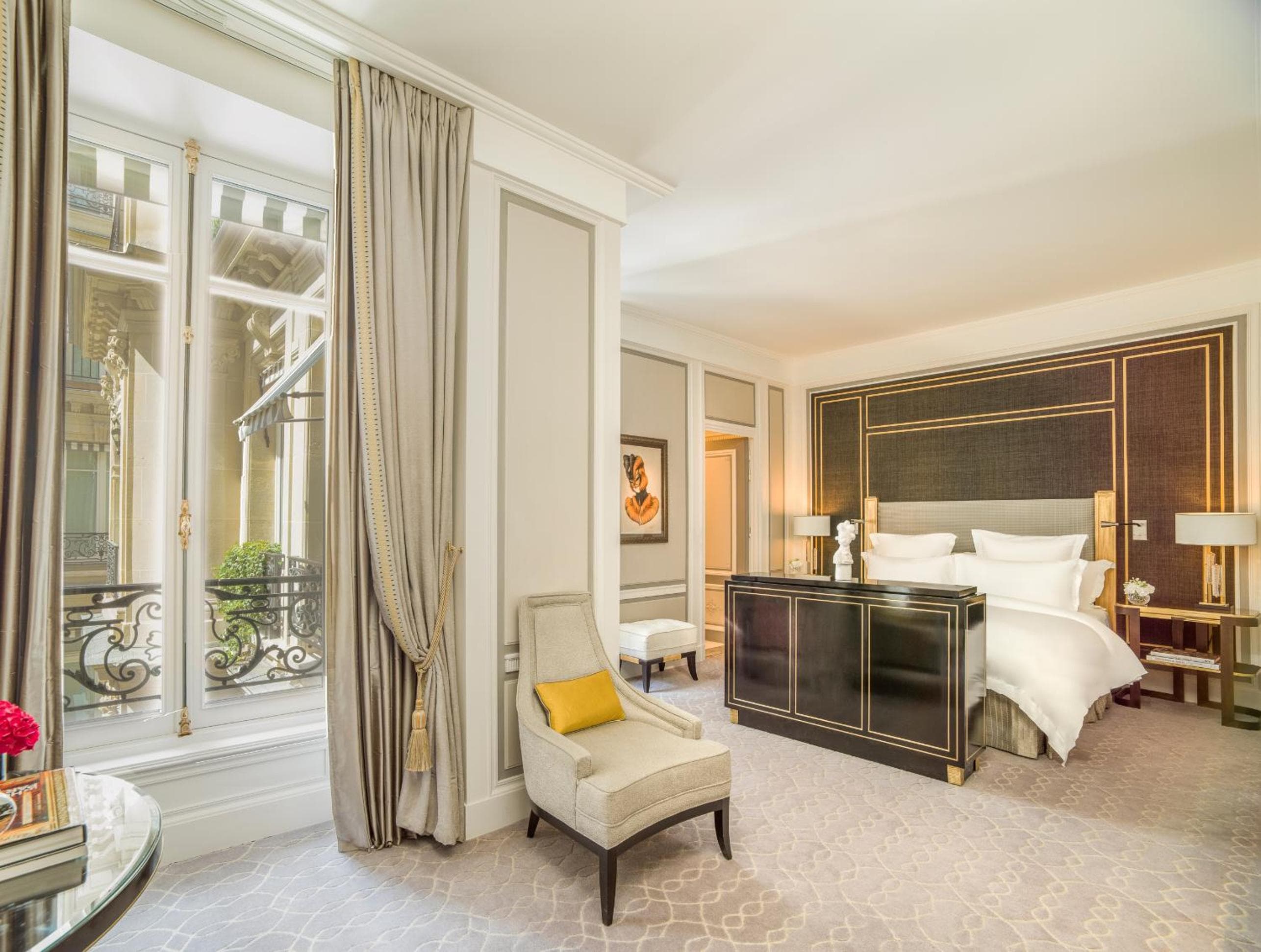 Hotel de Crillon — 28