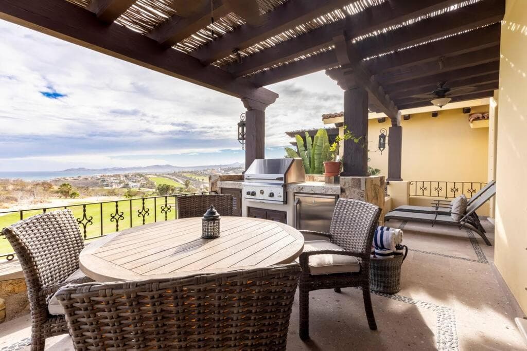 3BD Golf Front Beach Club and Hot Tub in PLC — 1