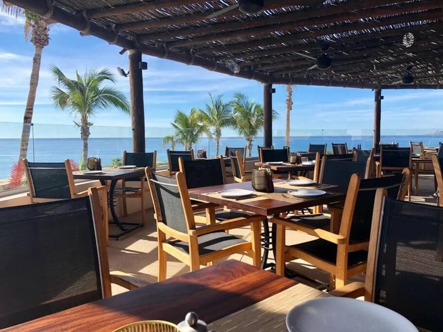 3BD Golf Front Beach Club and Hot Tub in PLC — 3