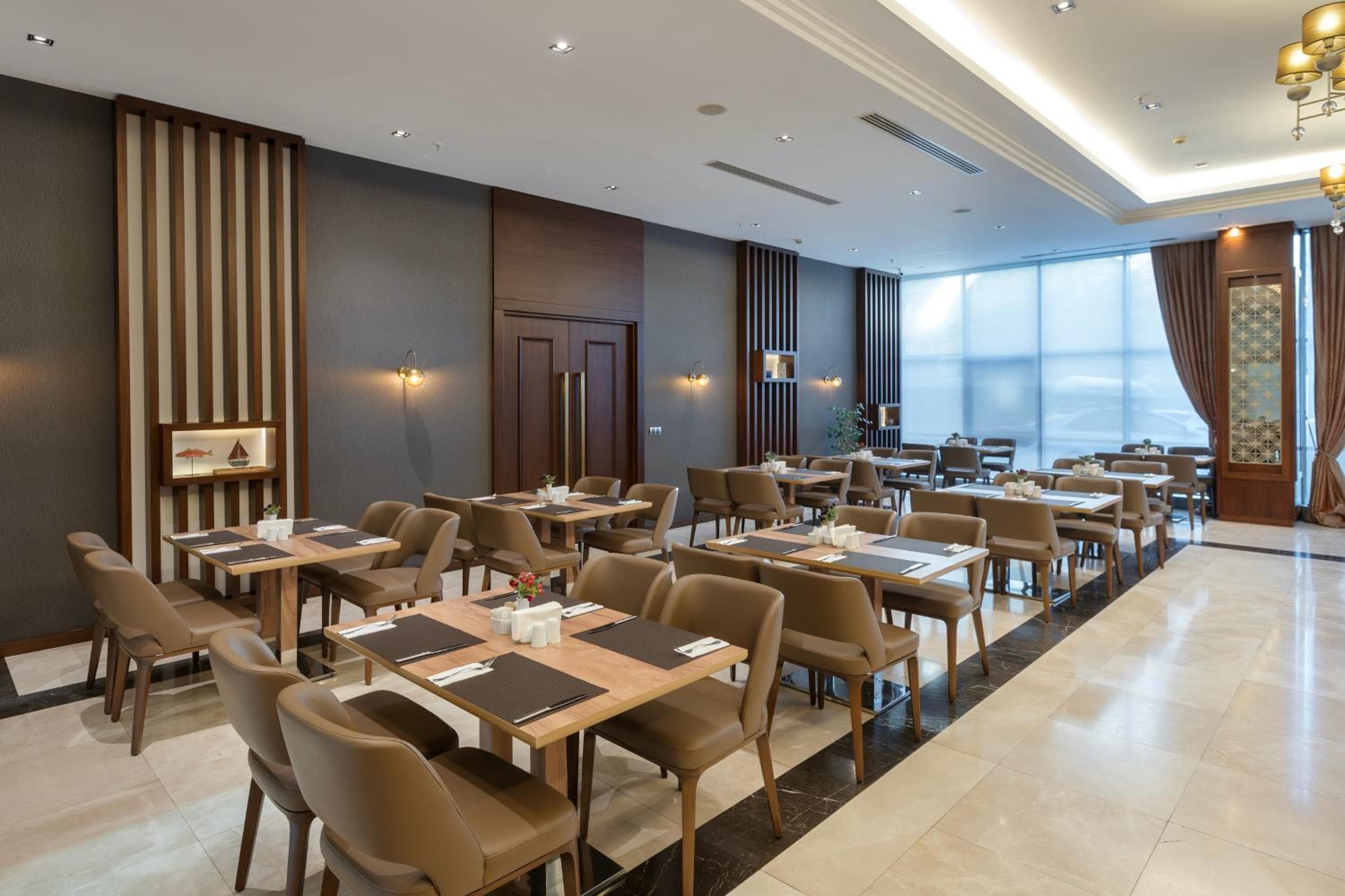 Miracle Istanbul Asia Airport Hotel & Spa — 4